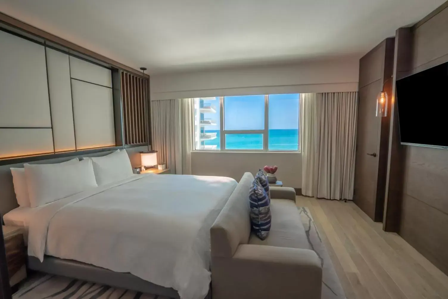 Bedroom in Nobu Hotel Miami Beach