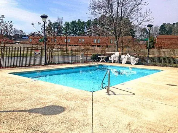 Swimming Pool in Motel 6-Rocky Mount, NC
