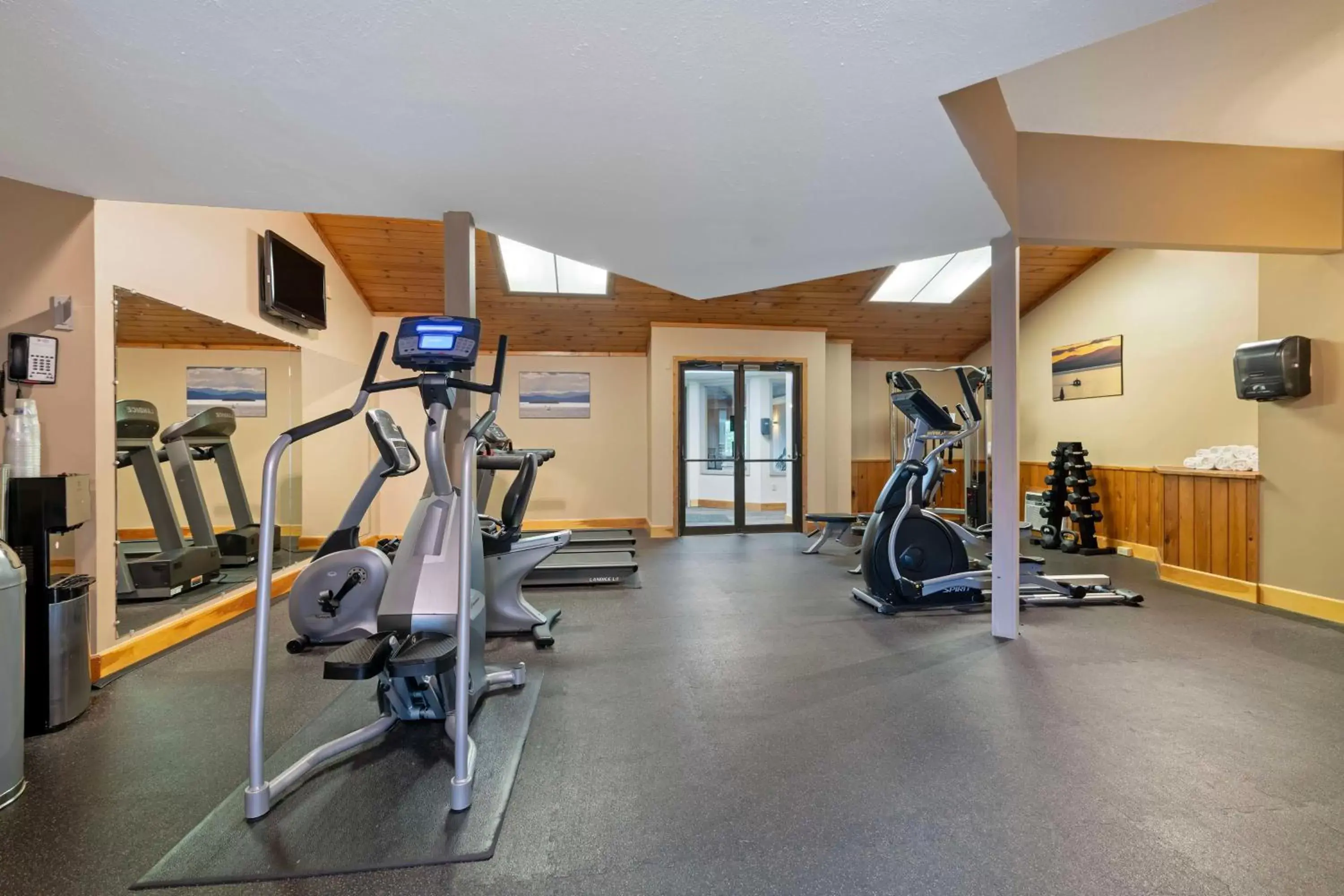 Fitness centre/facilities in Best Western Plus Windjammer Inn & Conference Center Fitness centre/facilities in Best Western Plus Windjammer Inn & Conference Center