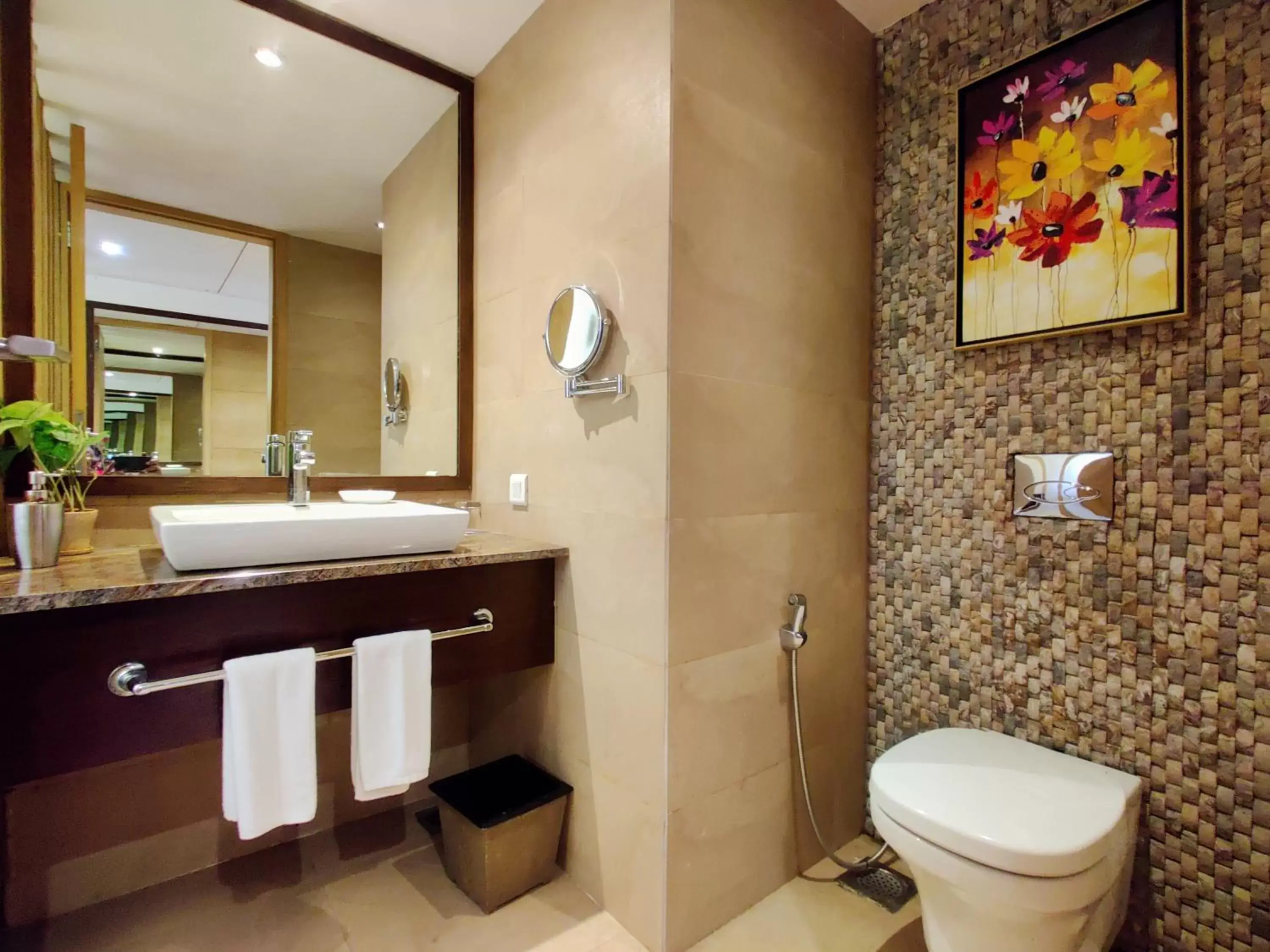 Bathroom in Fariyas Resort Lonavala