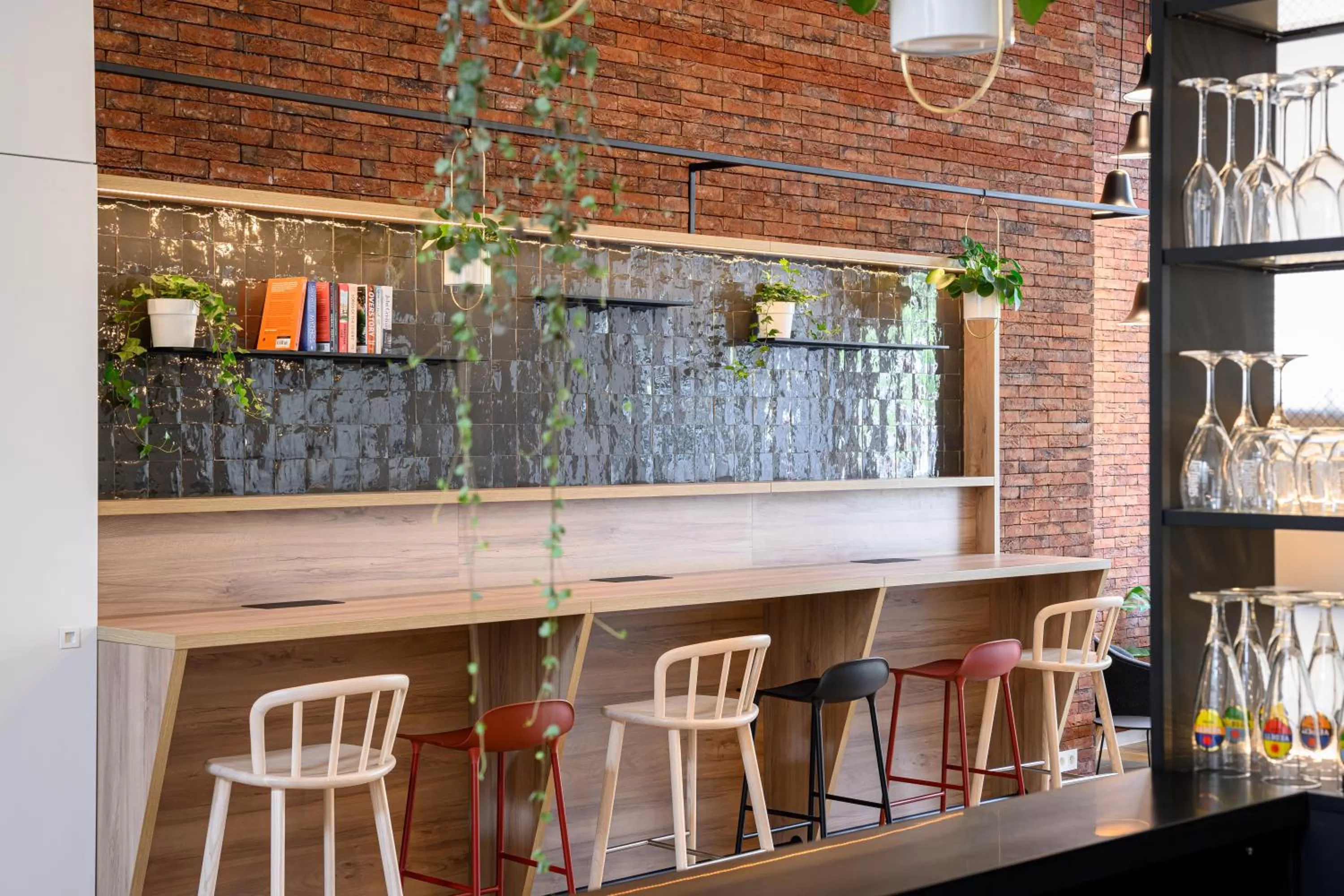 Lounge or bar in B&B HOTEL Brussels Centre Gare du Midi