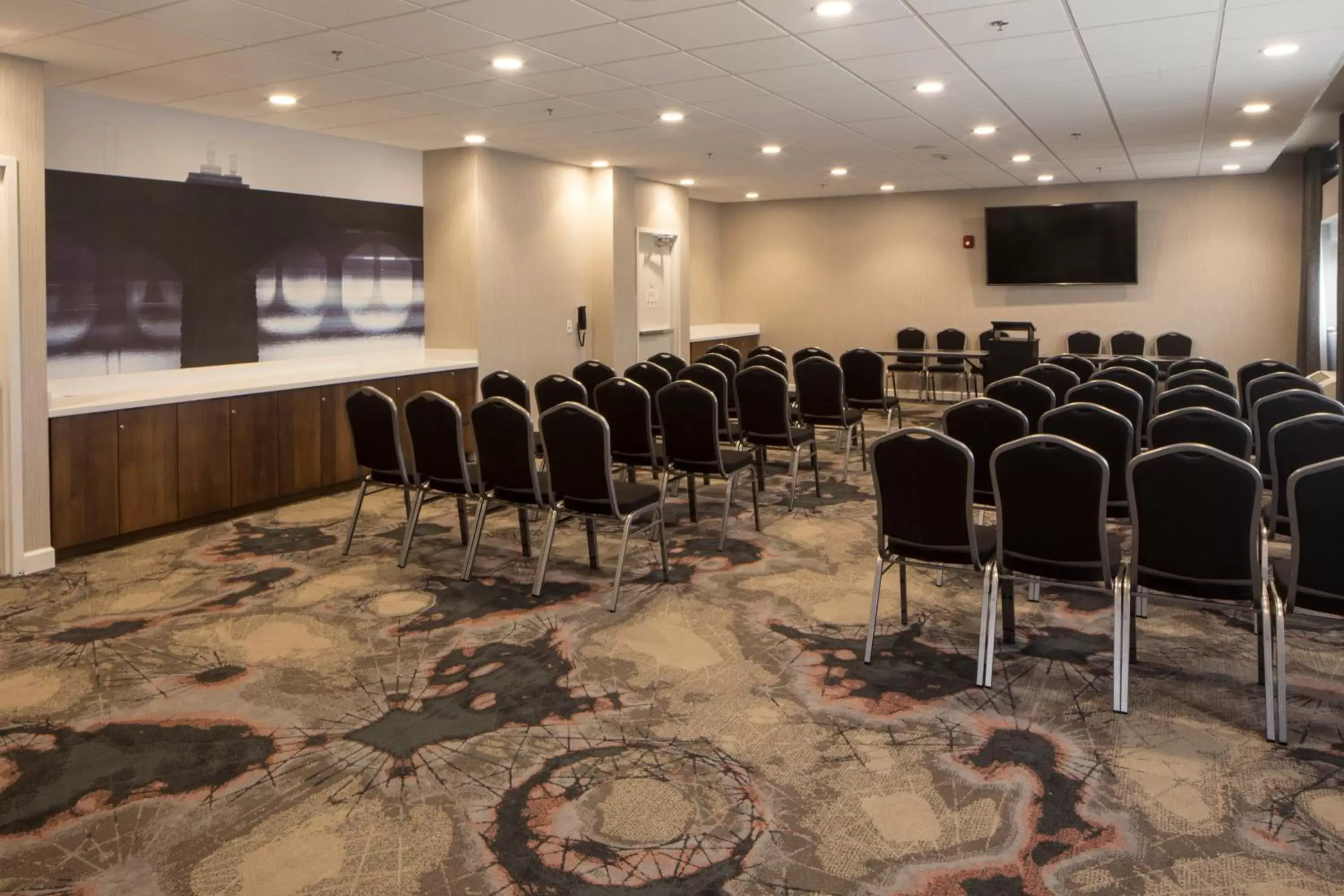 Meeting/conference room in Hotel Indigo Harrisburg – Hershey