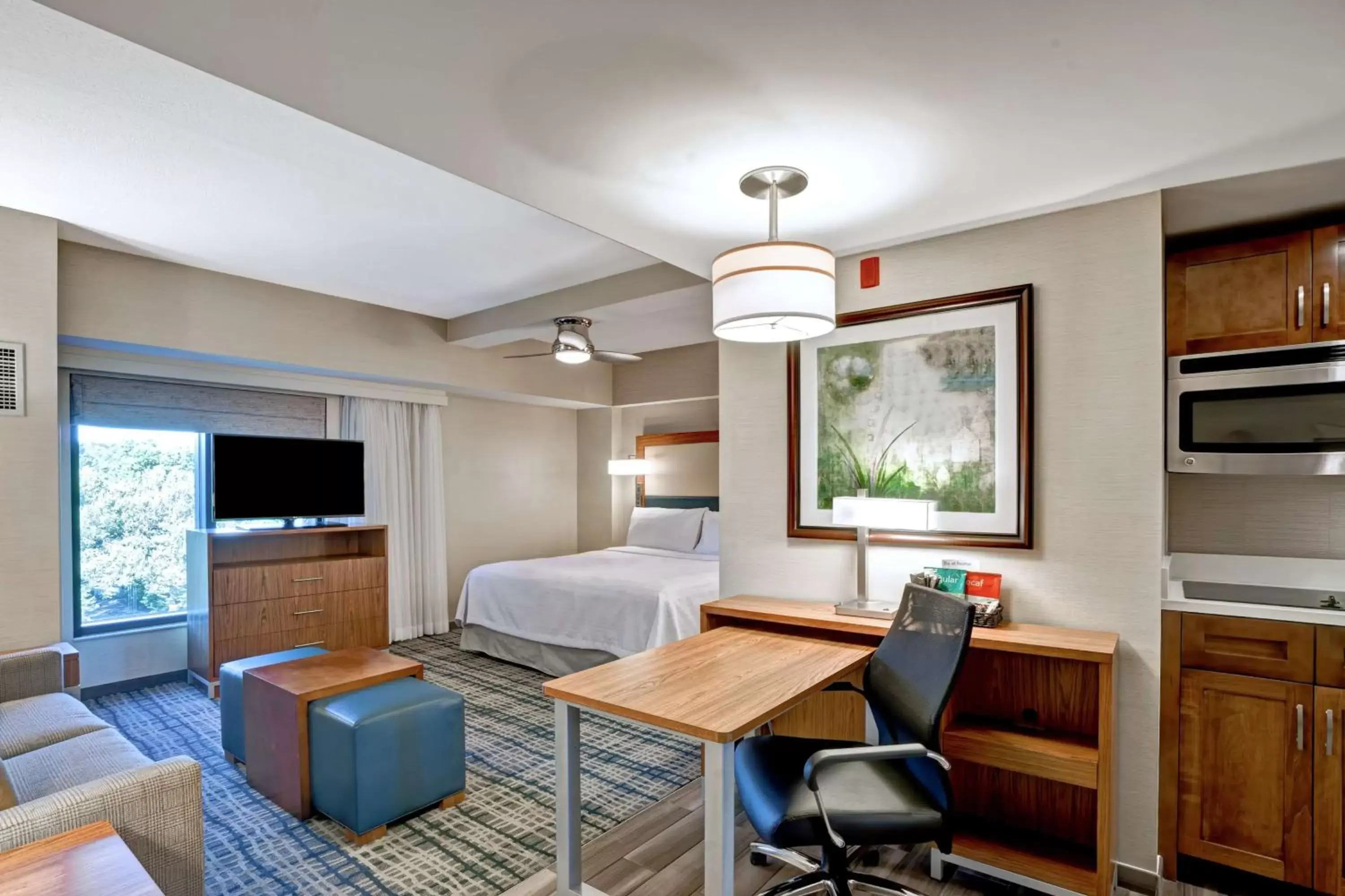 Bedroom, Seating Area in Homewood Suites by Hilton Boston Brookline-Longwood Medical