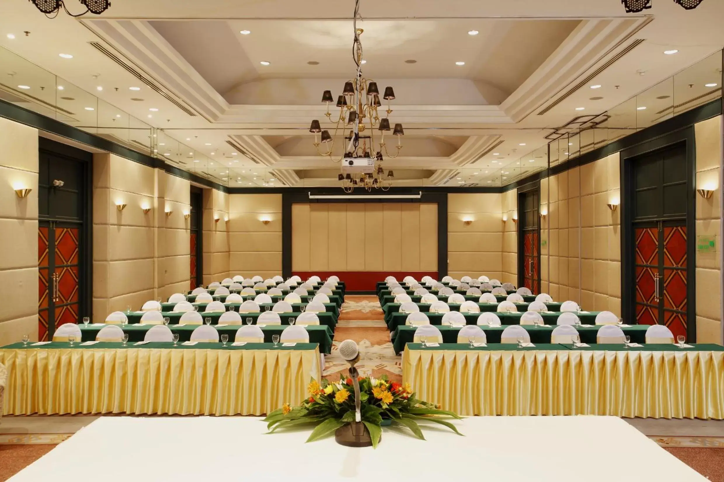 Meeting/conference room in Centara Hotel Hat Yai