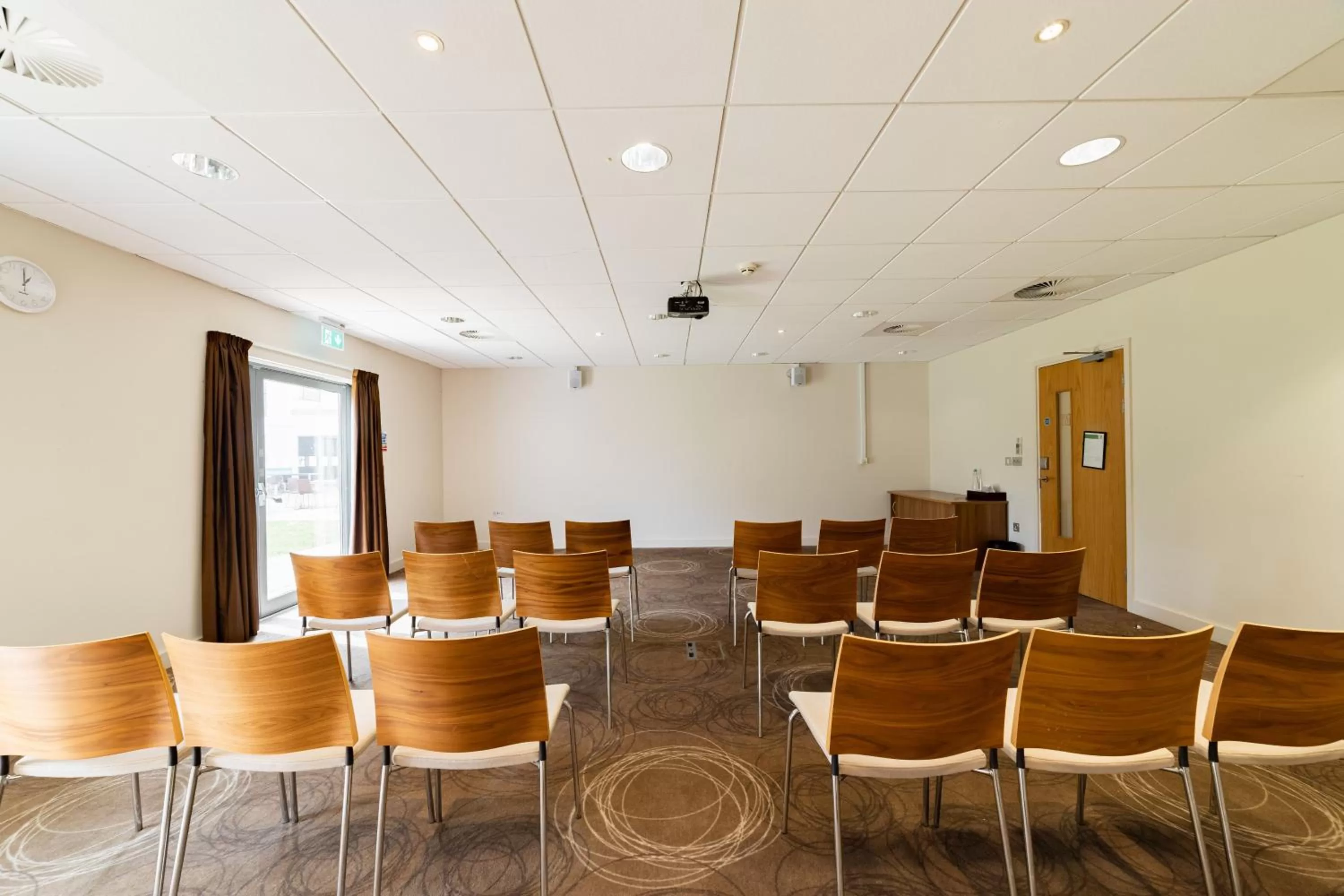 Meeting/conference room in Holiday Inn Winchester, an IHG Hotel