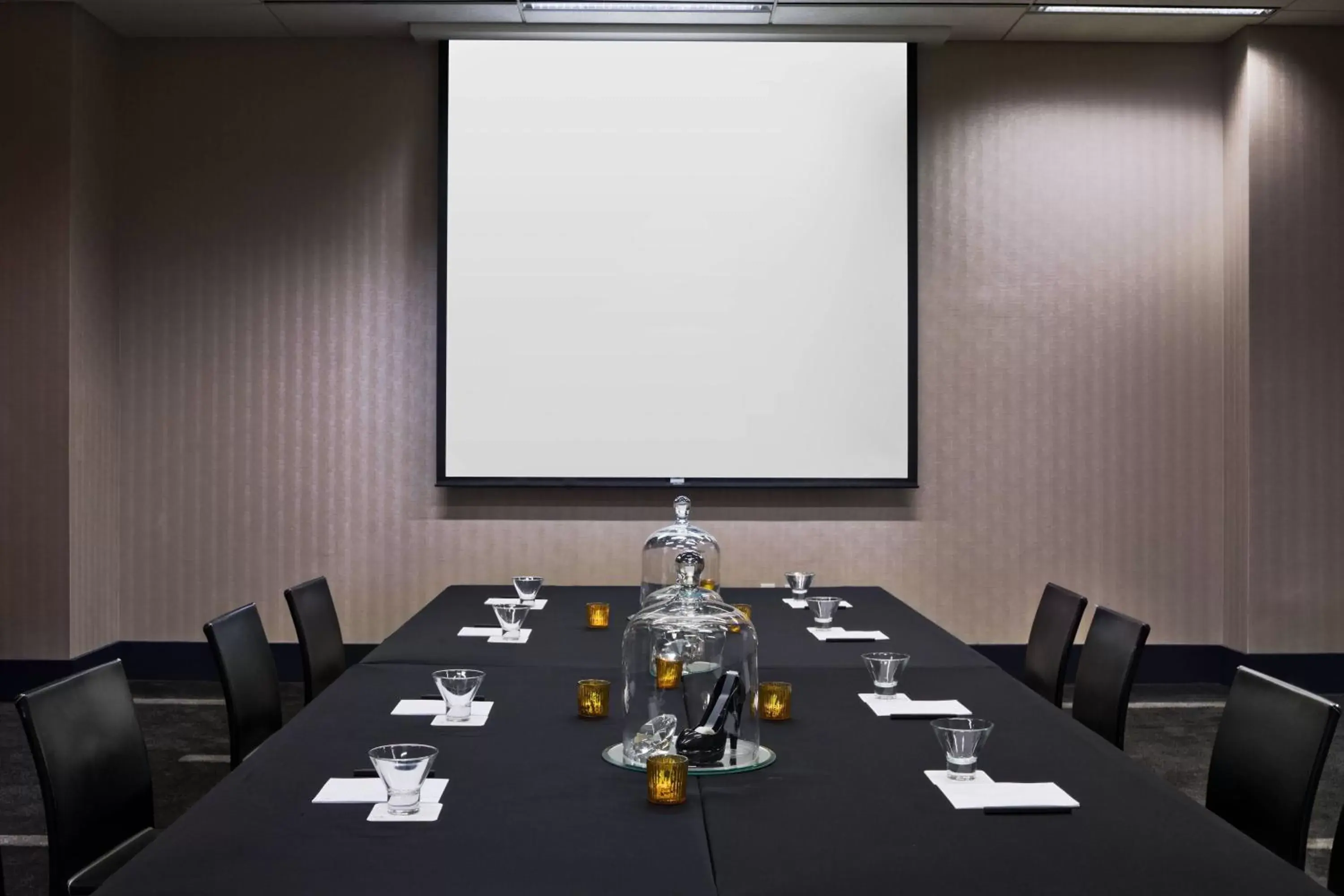 Meeting/conference room in W Dallas - Victory