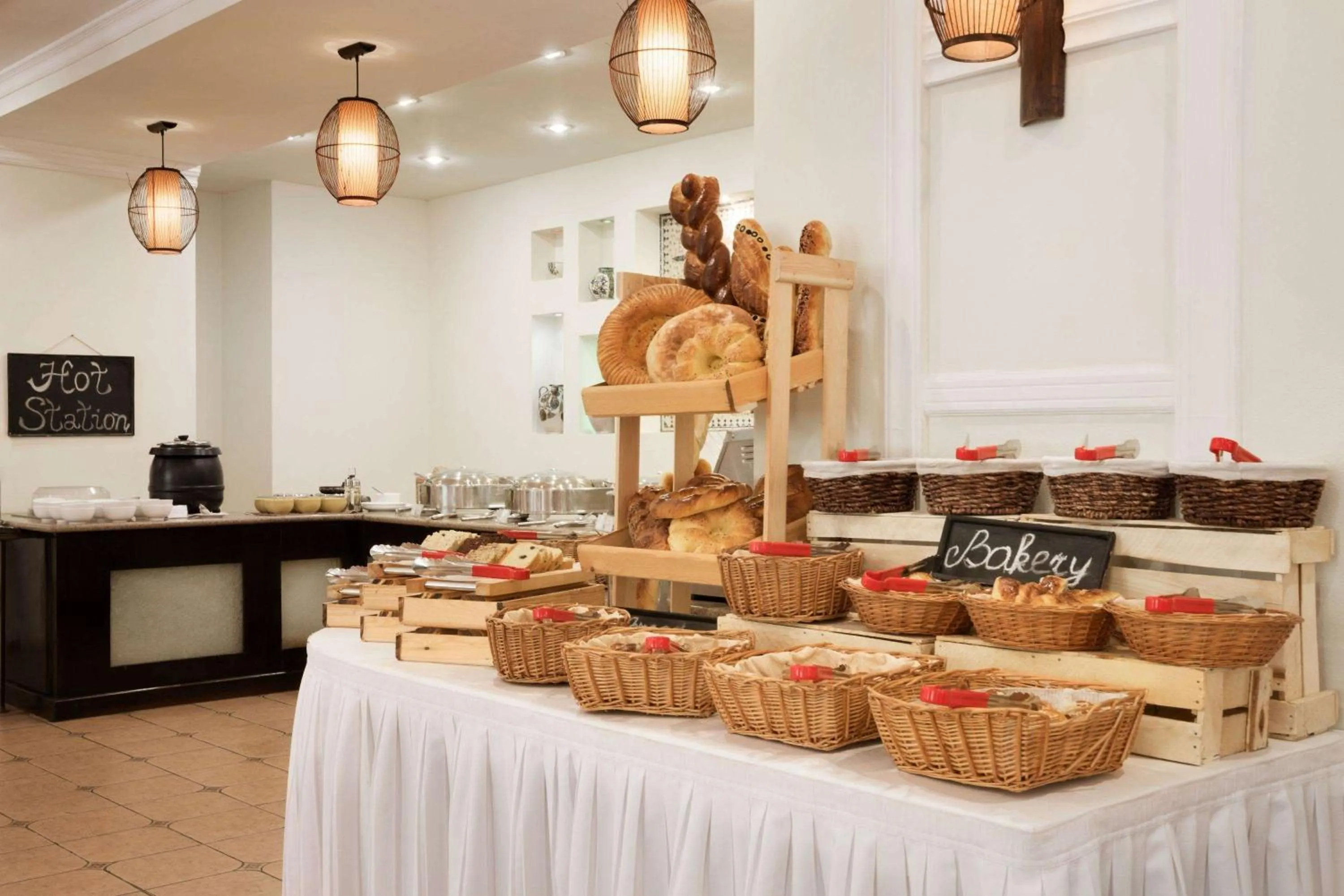 Restaurant/places to eat in Ramada by Wyndham Tashkent