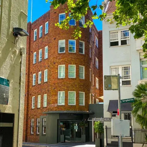 Property Building in Sydney Potts Point Central Apartment Hotel