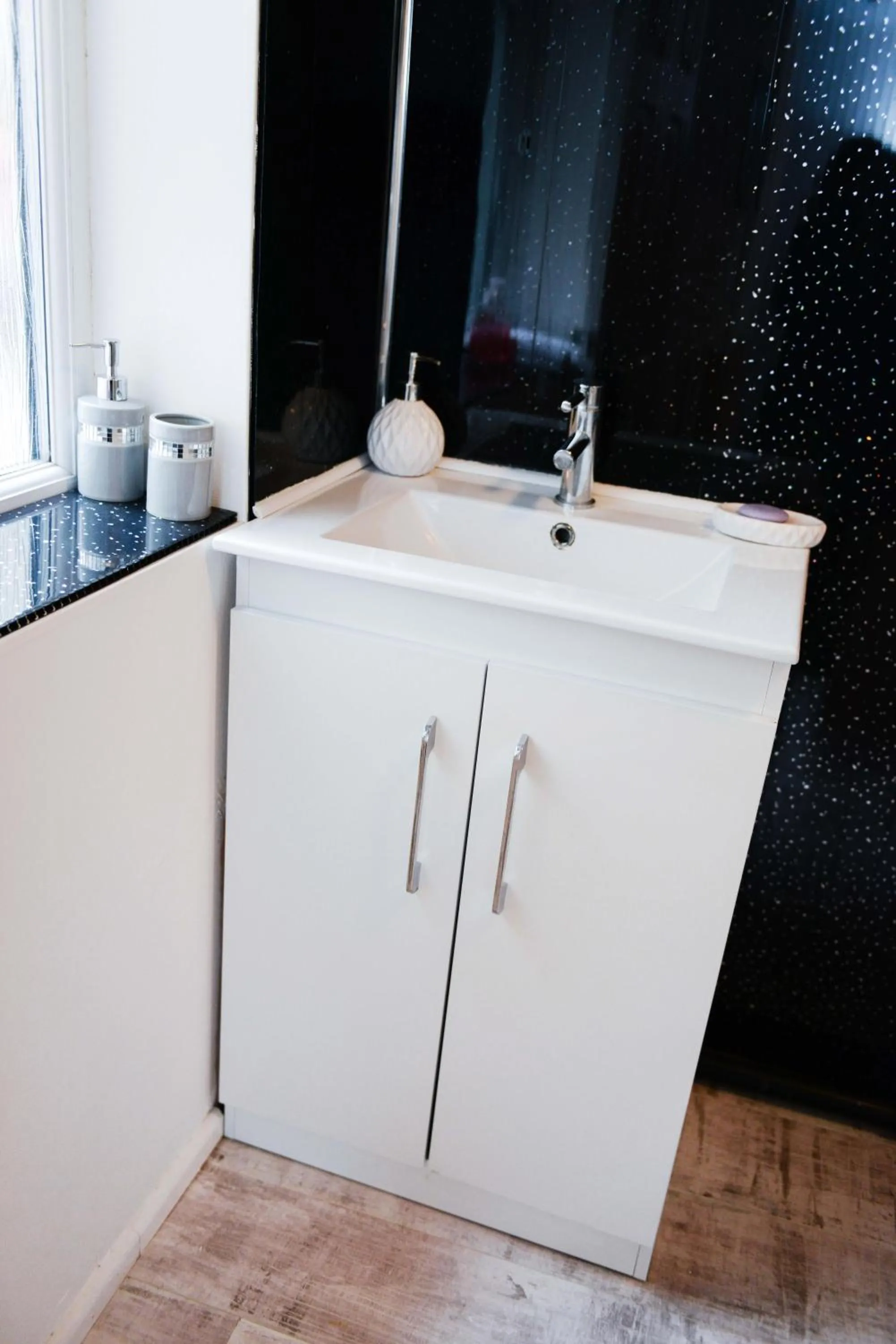 Bathroom in Bridle Lodge Apartments