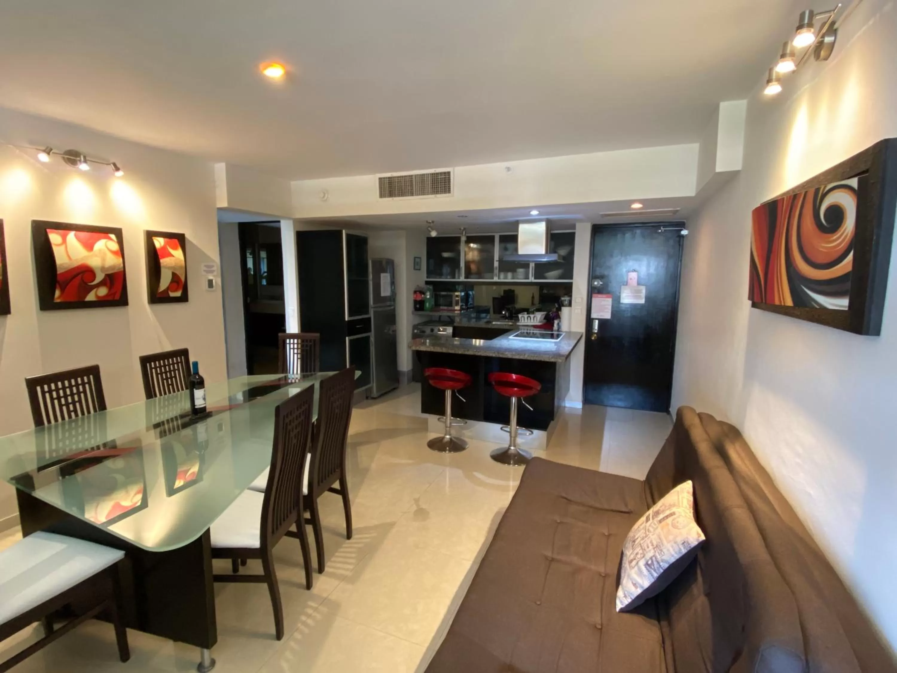 Deluxe Apartment in Condo in Ocean Front Resort