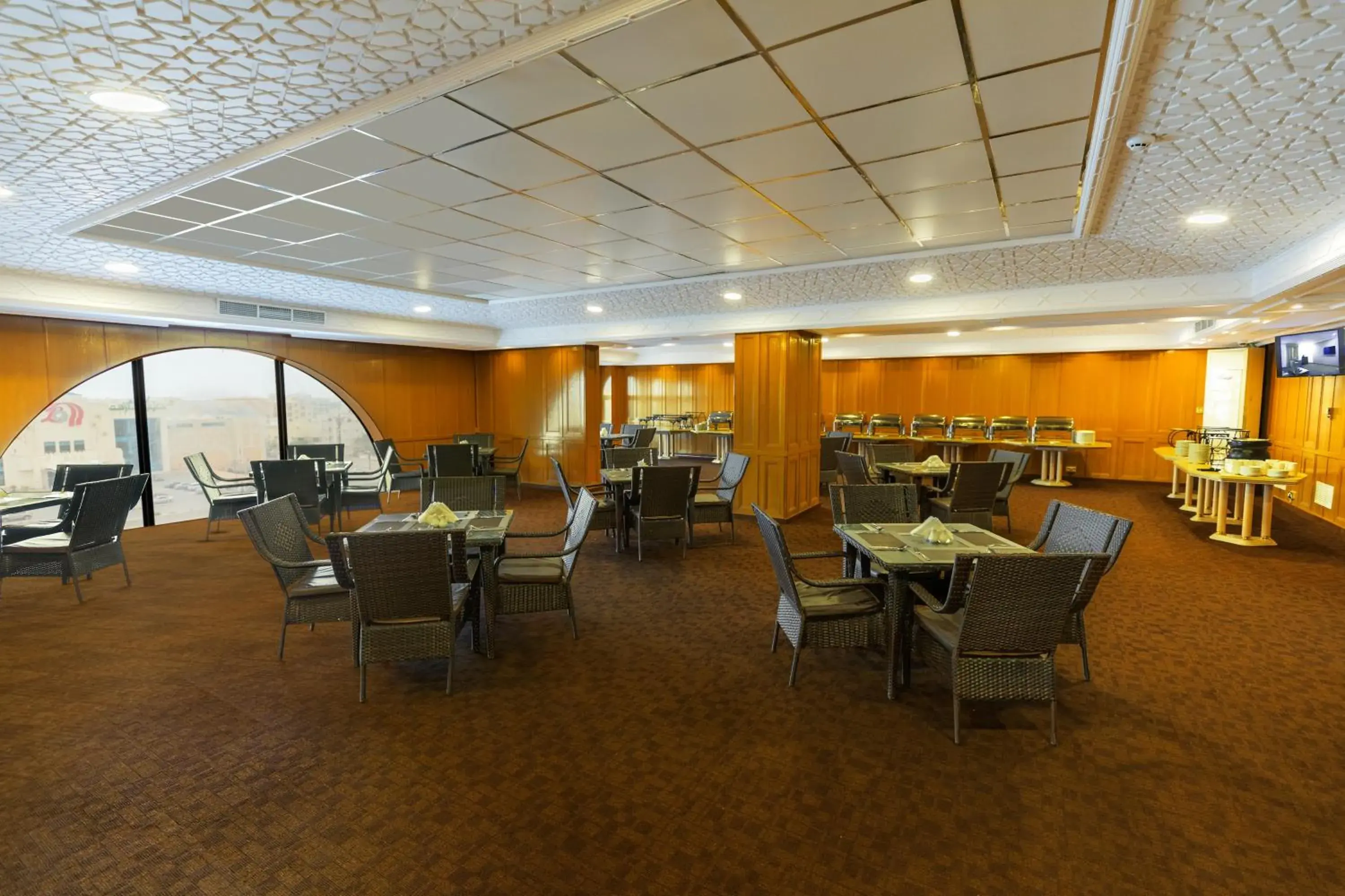 Restaurant/Places to Eat in Hamdan Plaza Hotel Salalah, an HTG Hotel