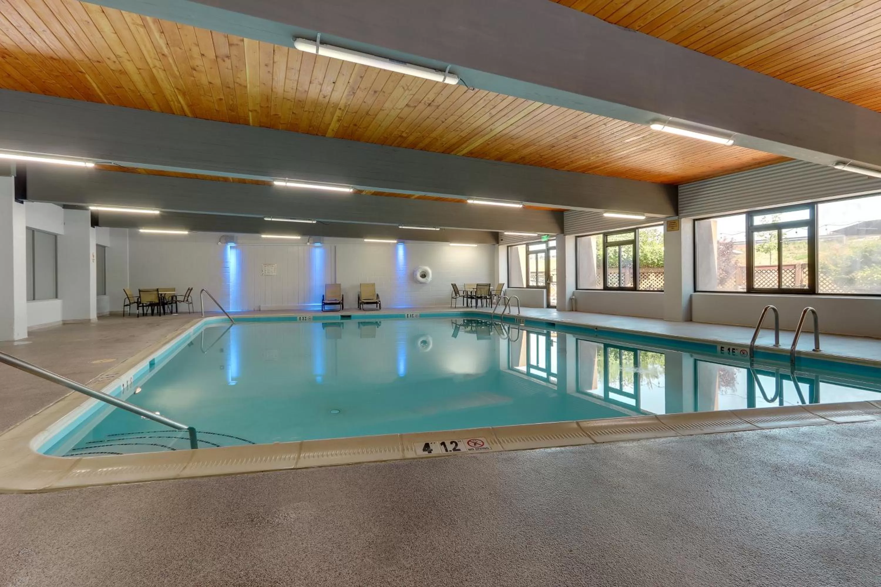 Swimming pool in Holiday Inn Express Aberdeen-Chesapeake House by IHG