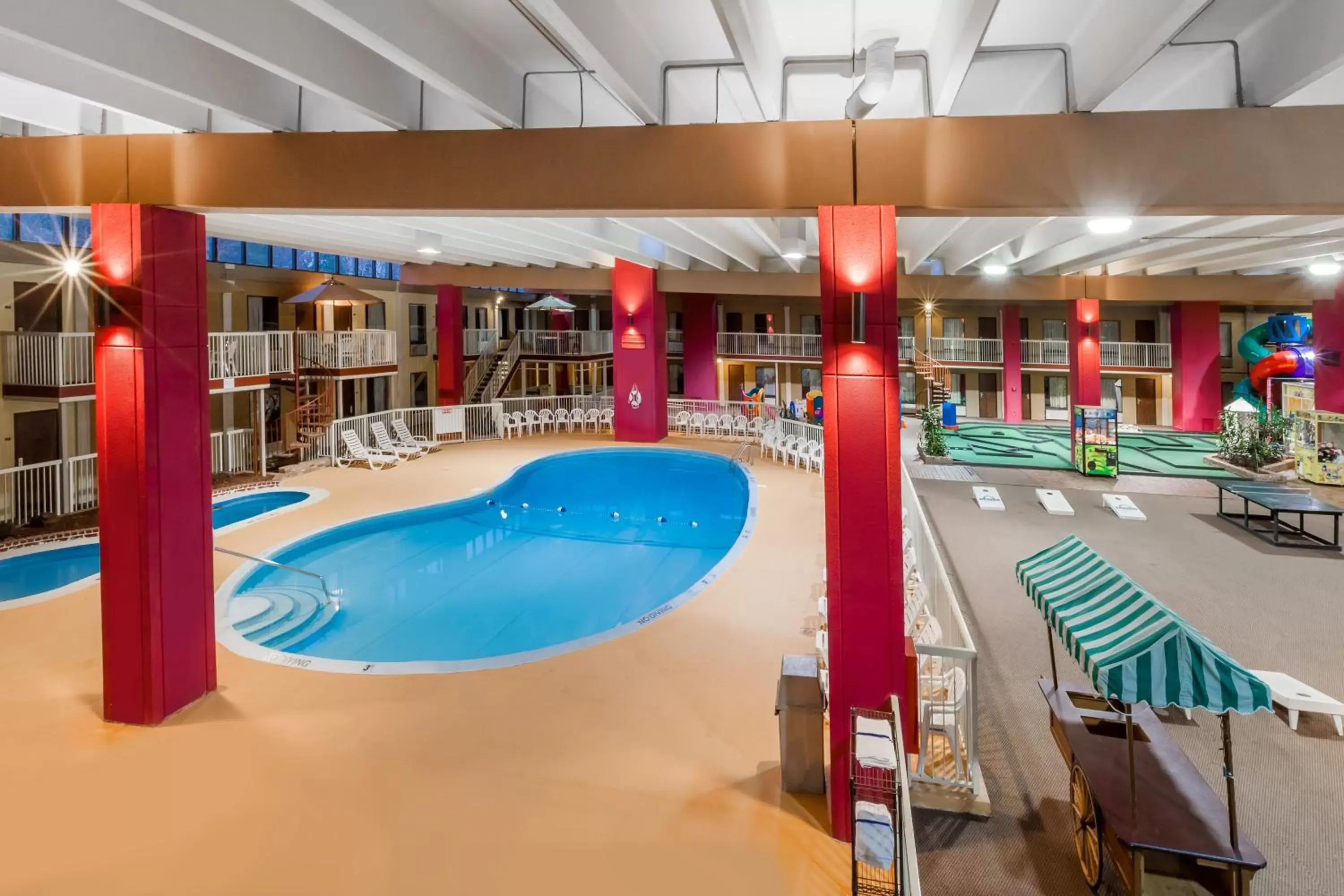 Swimming Pool in Quality Inn & Suites