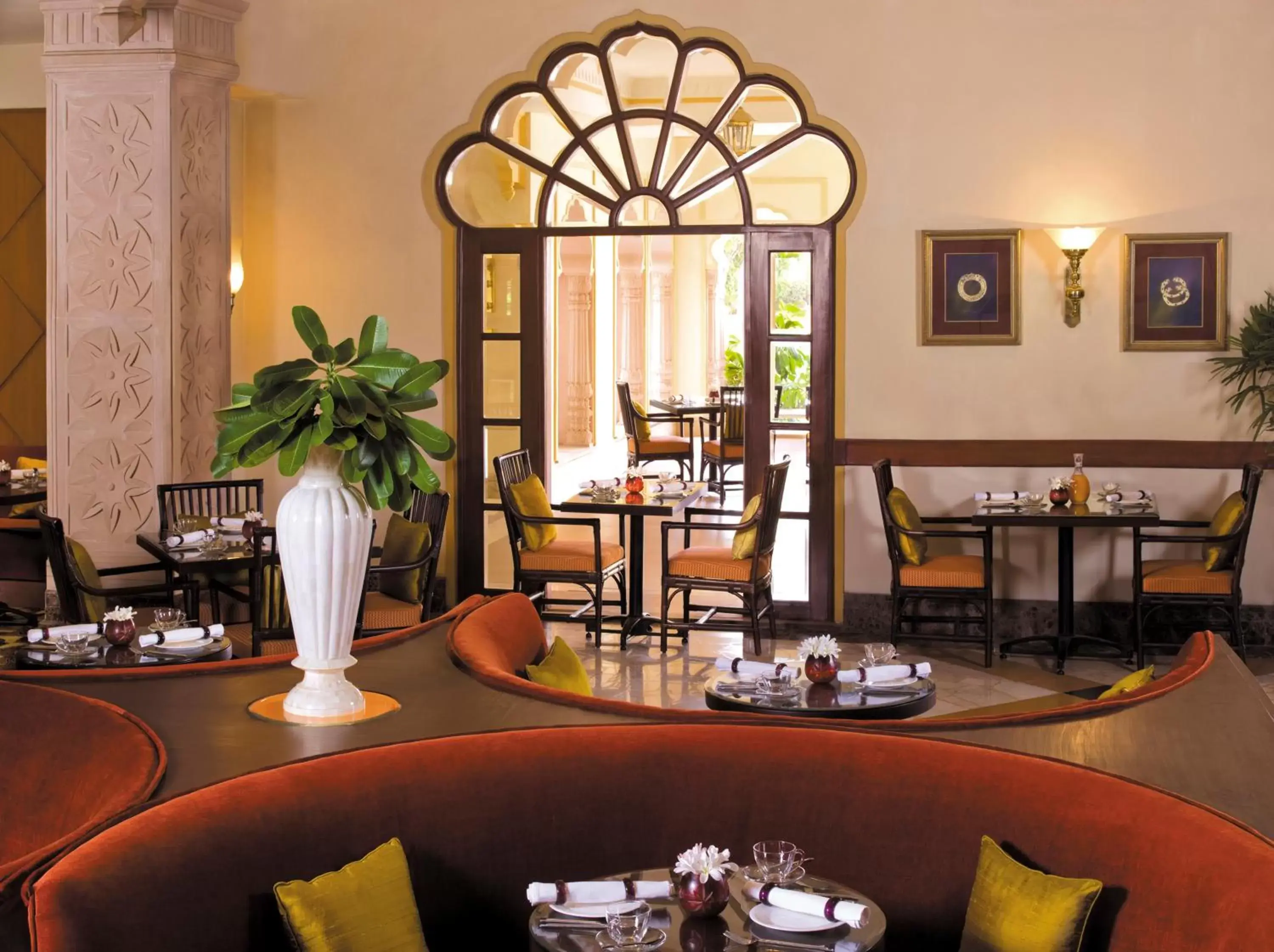 Restaurant/places to eat in Taj Hari Mahal Jodhpur Restaurant/places to eat in Taj Hari Mahal Jodhpur