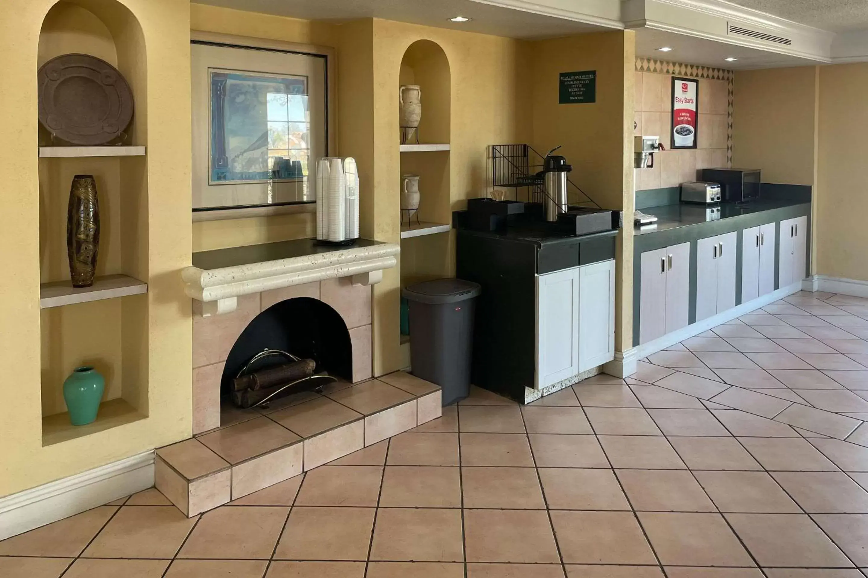 Lobby or reception in Econo Lodge Kalamazoo