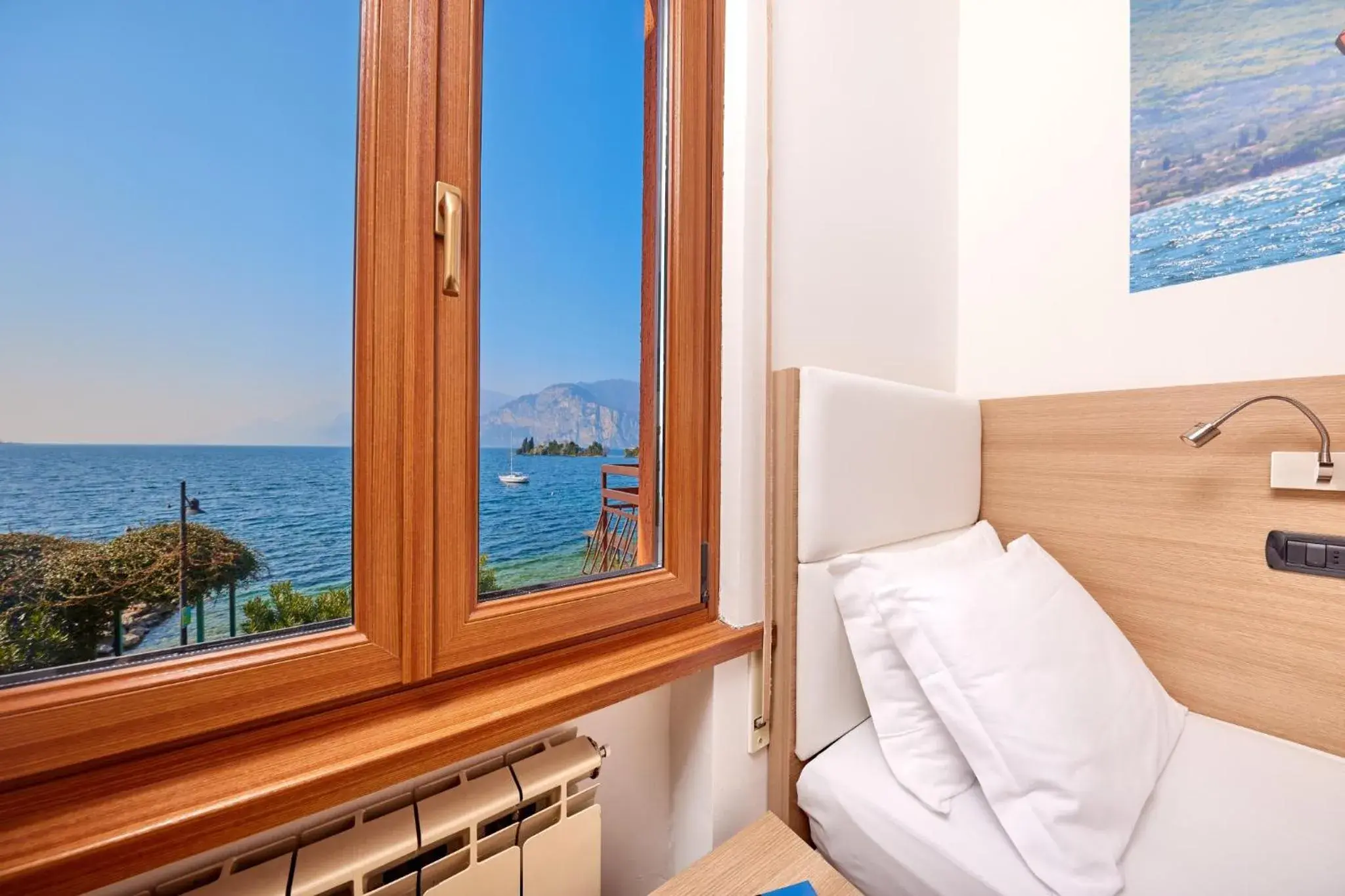 Bedroom, Sea View in Beach Hotel Rosa