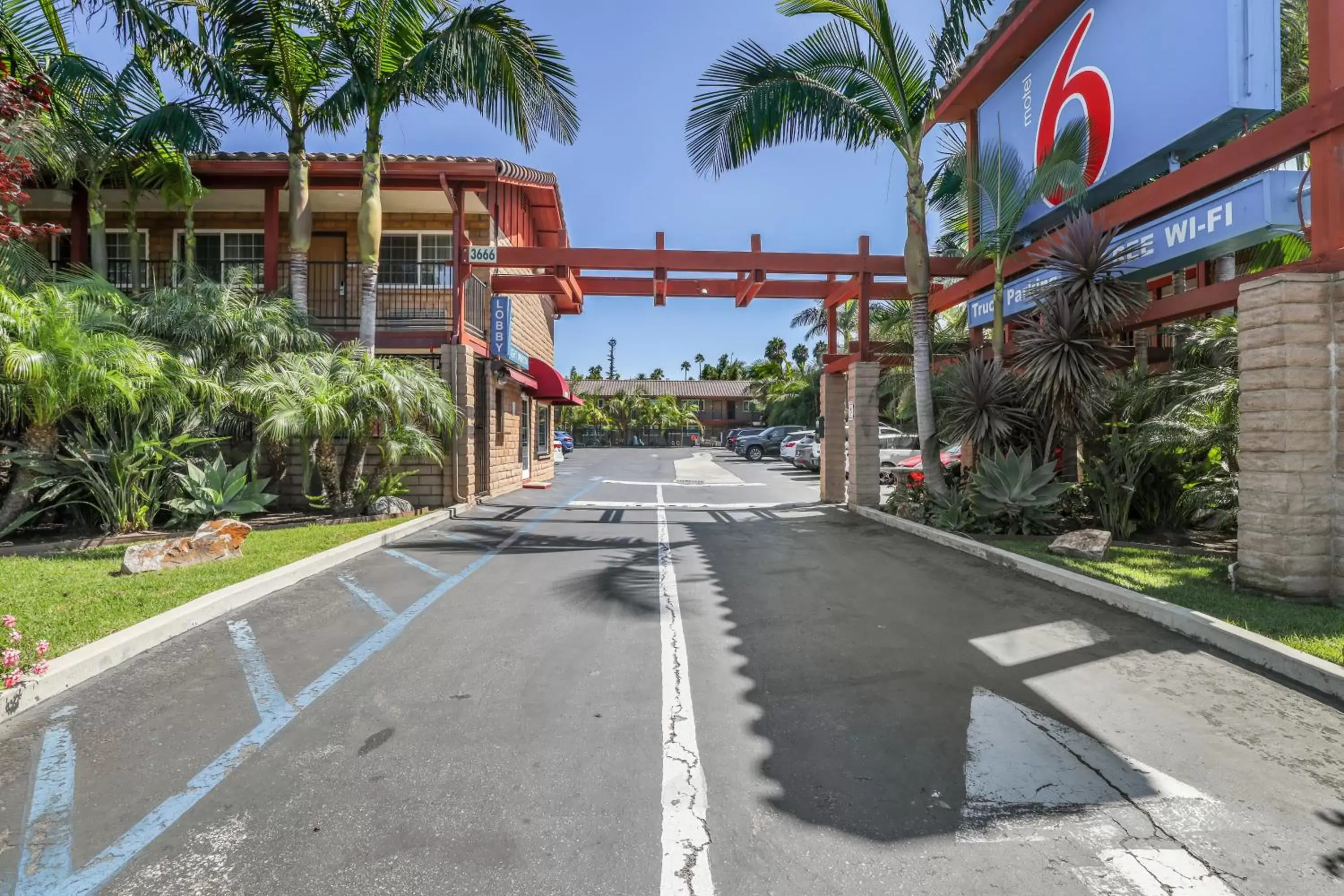 Property Building in Motel 6 Carlsbad, Ca- North