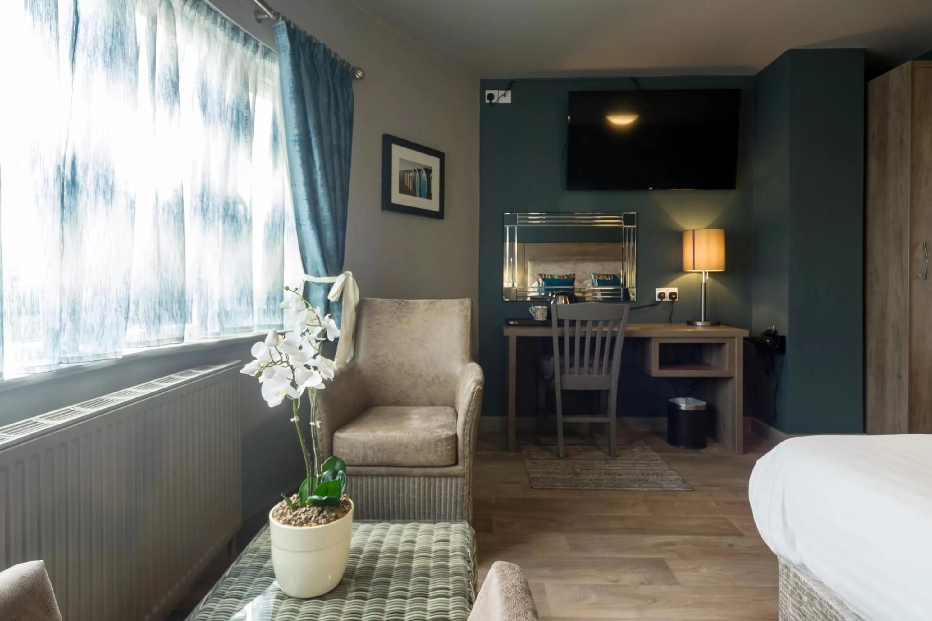 TV and multimedia, Bed in Hotel No 8