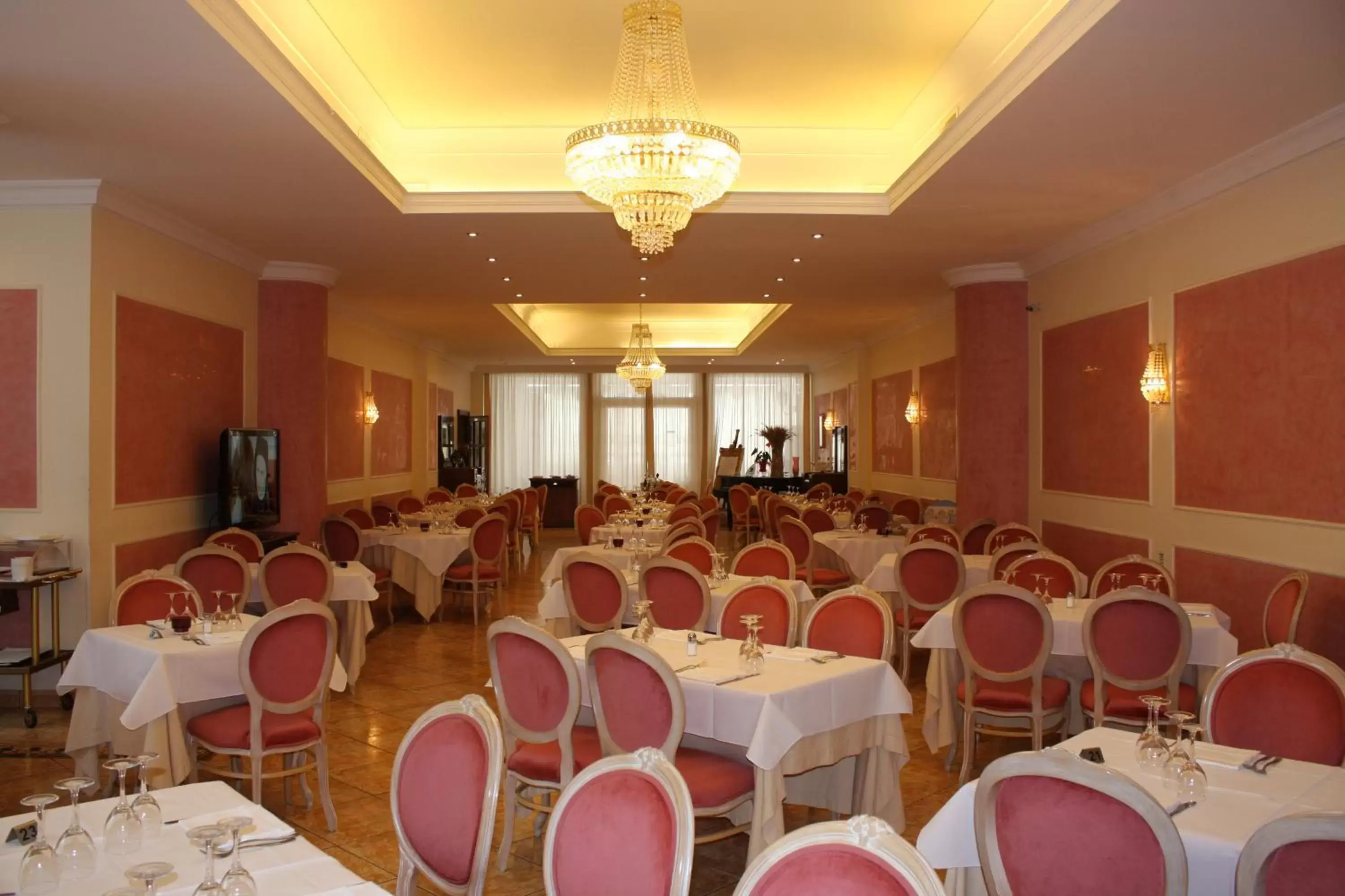 Banquet/Function facilities, Restaurant/Places to Eat in Grand Hotel degli Angeli