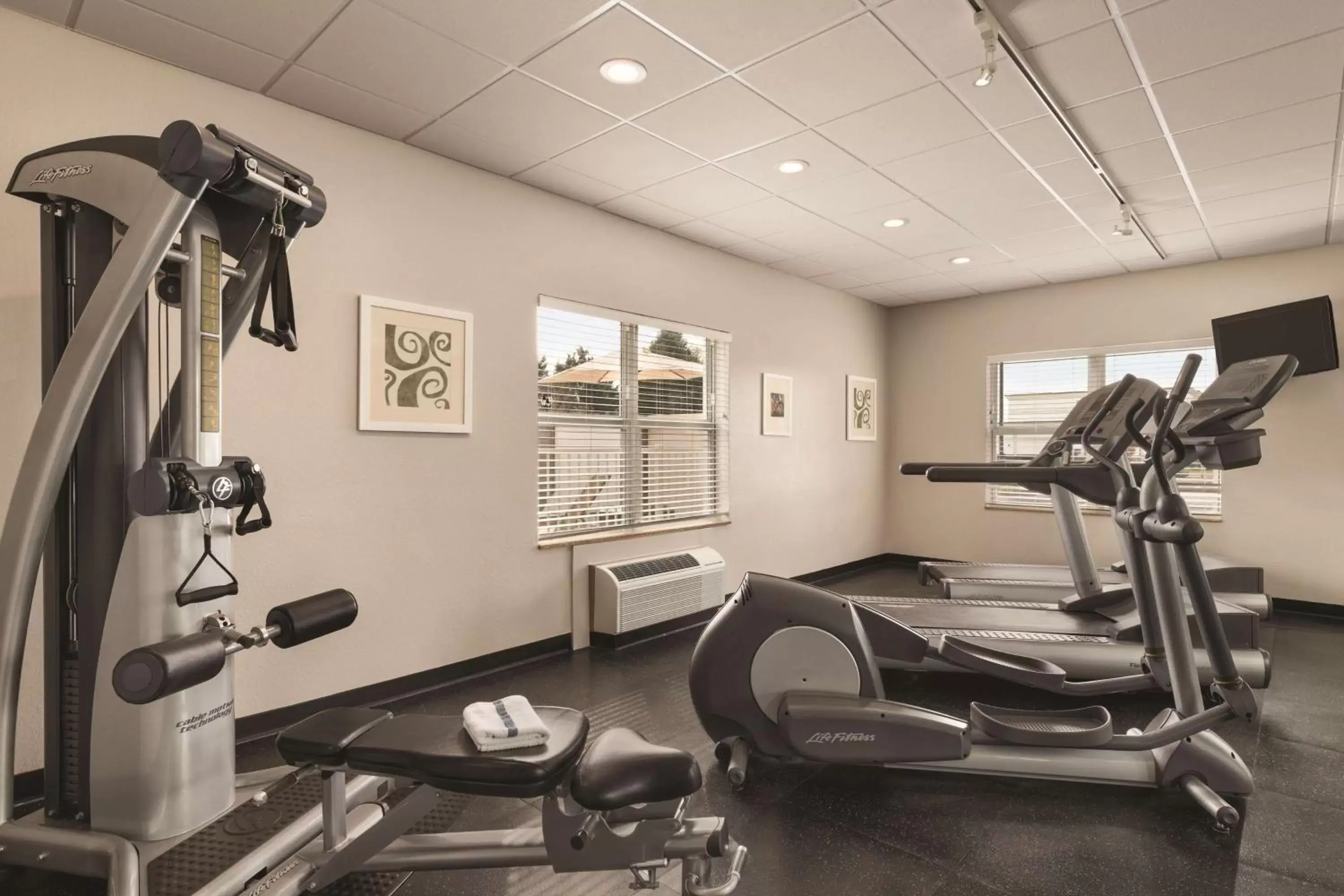 Activities, Fitness Center/Facilities in Country Inn & Suites by Radisson, Tampa Airport North, FL
