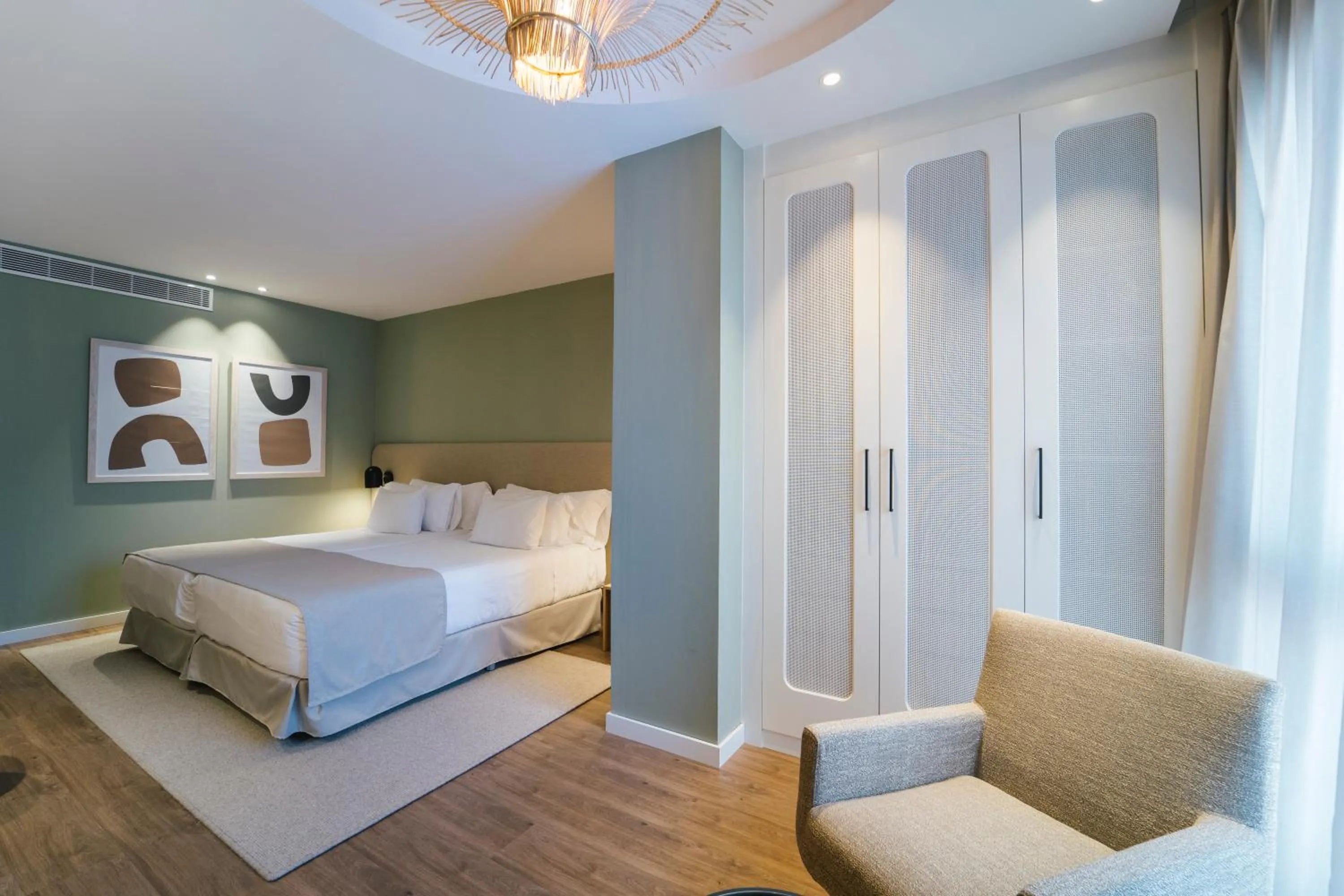 Bedroom, Bed in Barceló Oviedo Cervantes