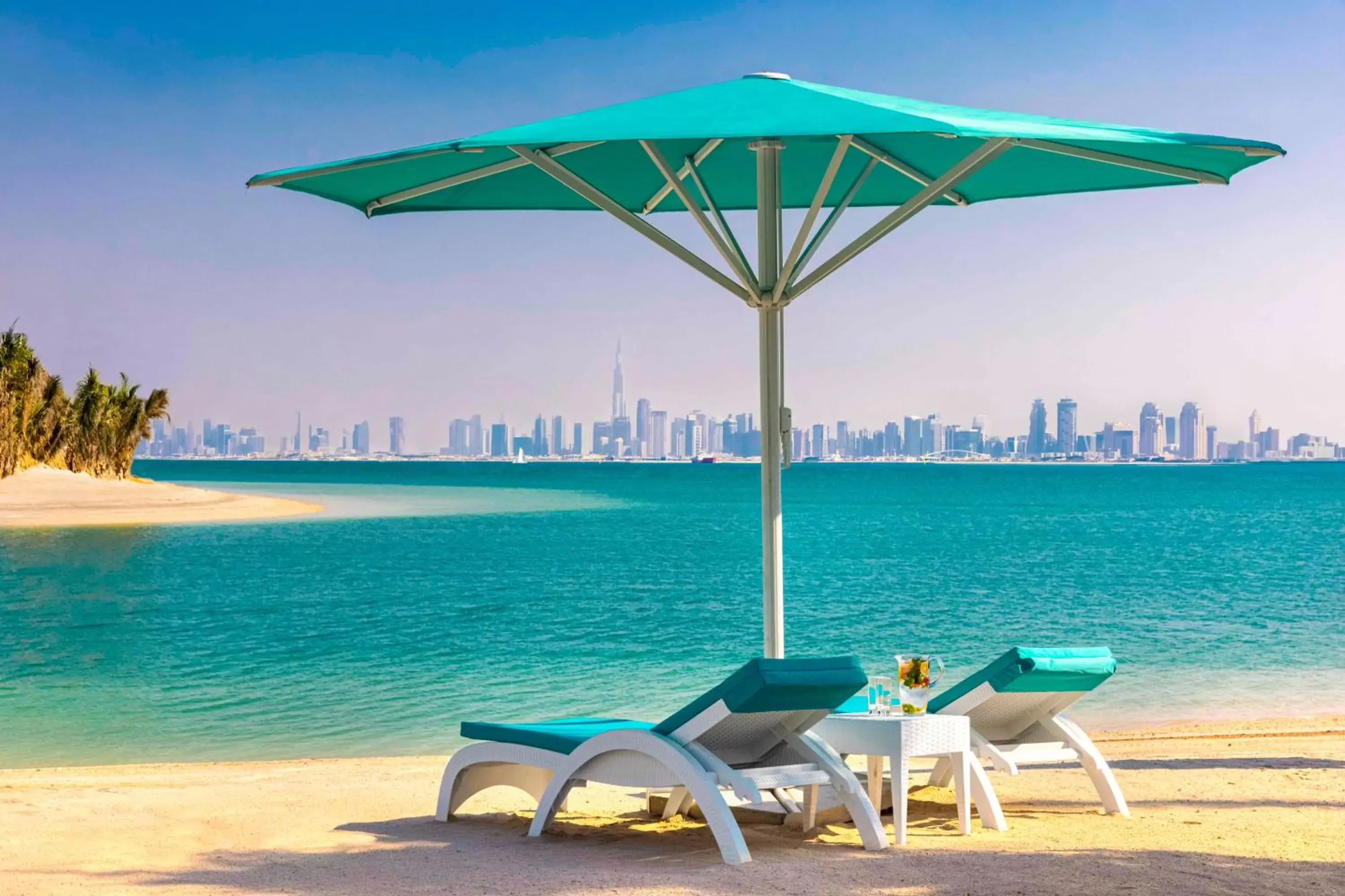 Beach in Anantara World Islands Dubai Resort