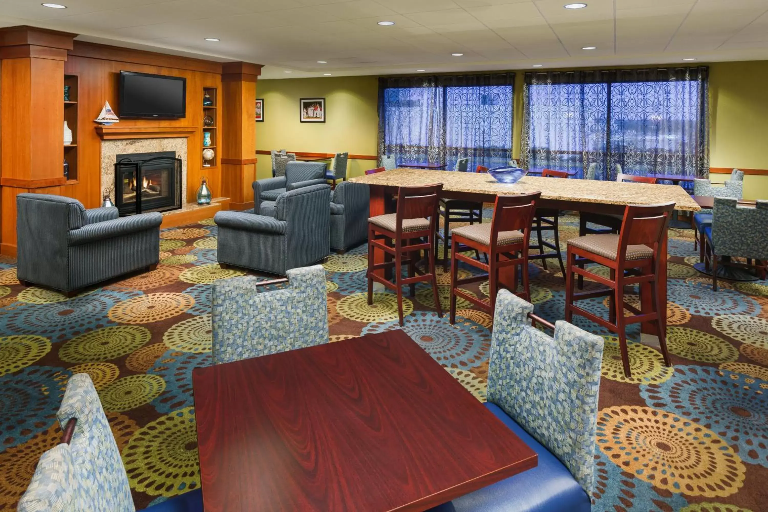 Property building in Holiday Inn Express Boston Brockton by IHG Property building in Holiday Inn Express Boston Brockton by IHG