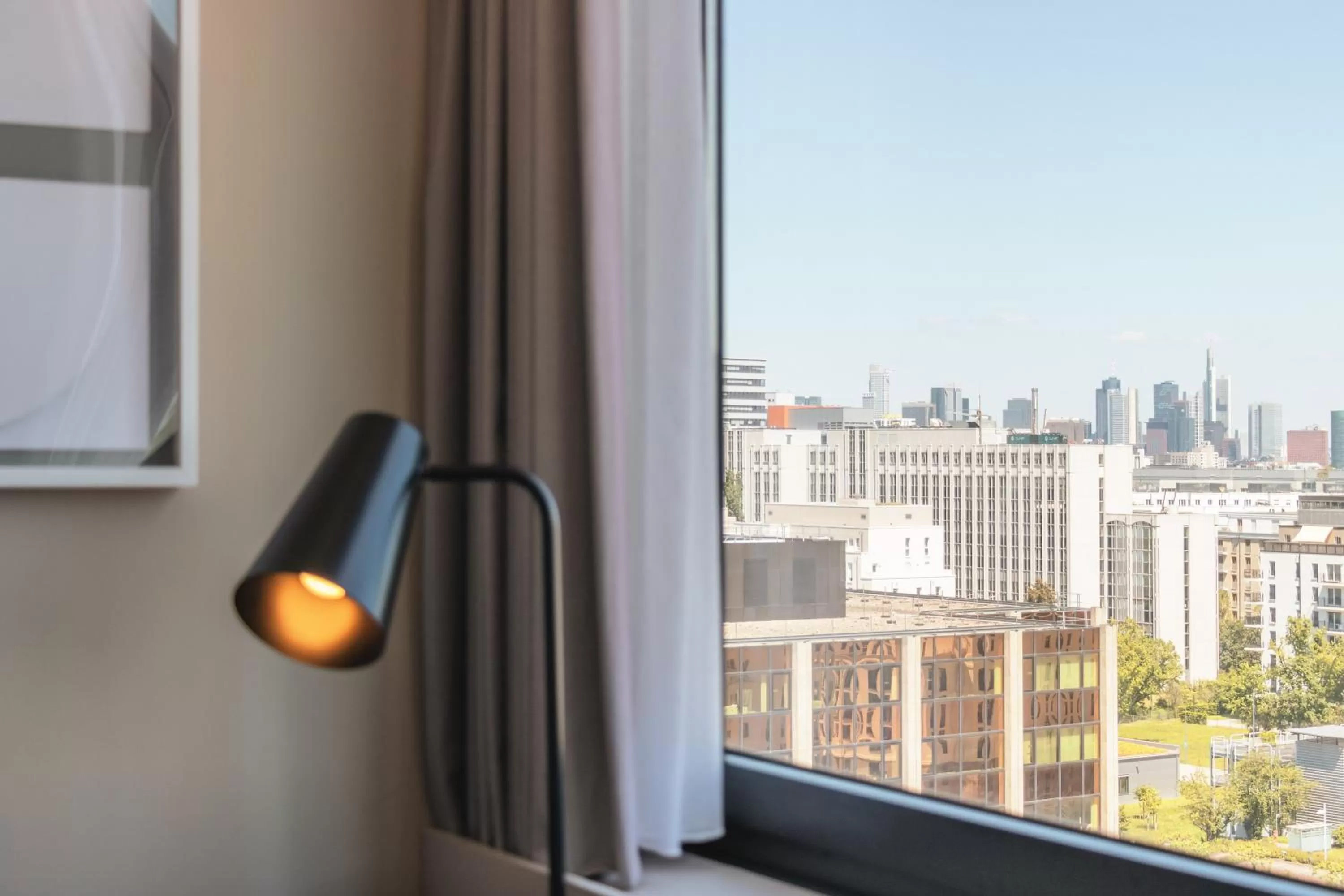 Photo of the whole room in Crowne Plaza Frankfurt Congress Hotel by IHG