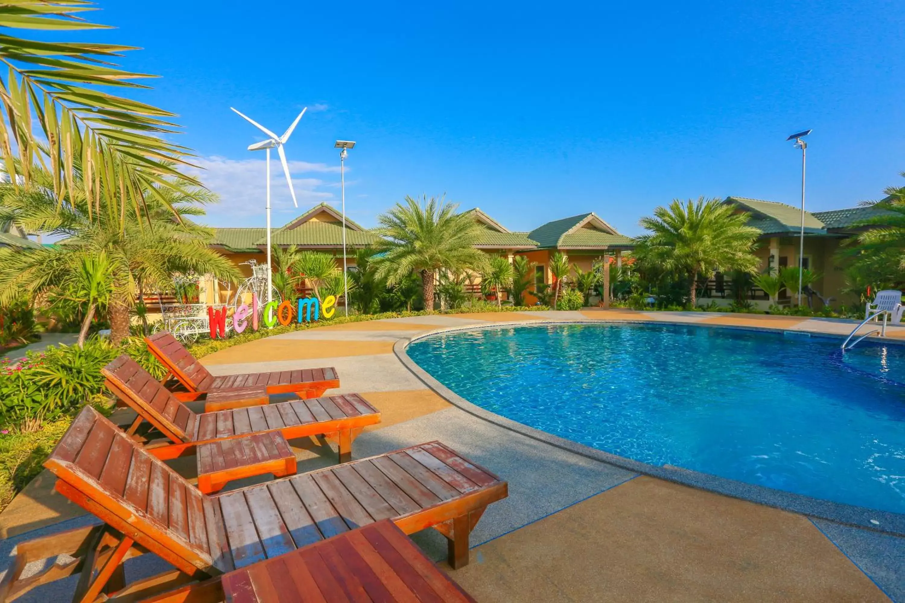 Property building in Huan Soontaree Property building in Huan Soontaree