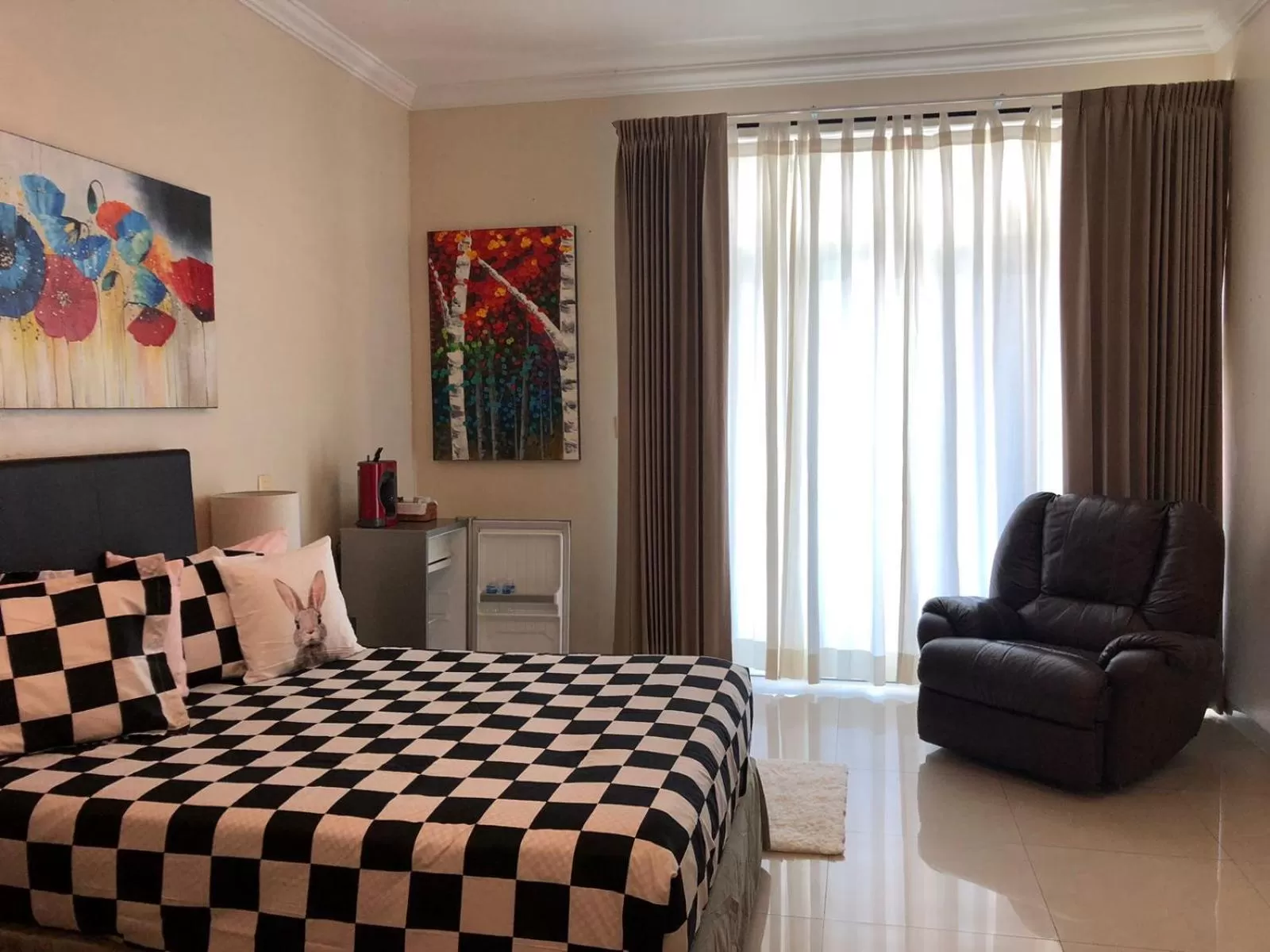 Photo of the whole room, Bed in Villa Segovia Cozumel