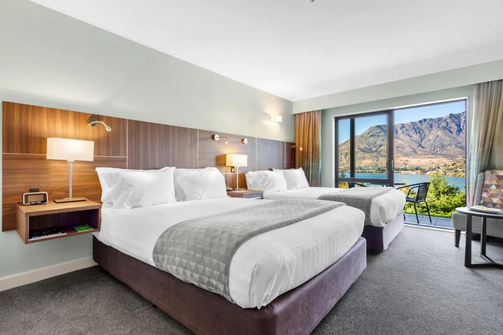 Photo of the whole room, Bed in Holiday Inn Queenstown Frankton Road, an IHG Hotel