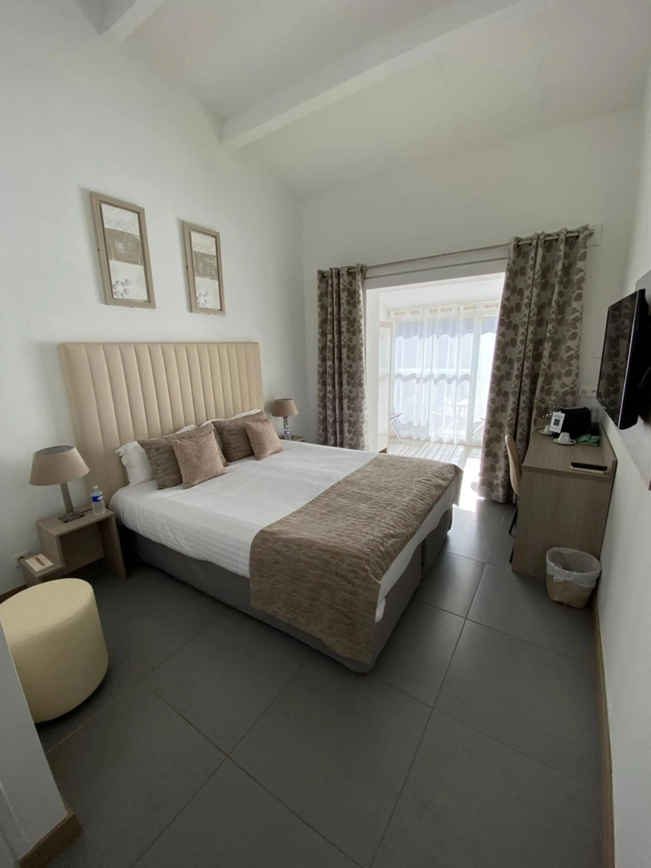 Bedroom, Bed in Le Mas de Cocagne