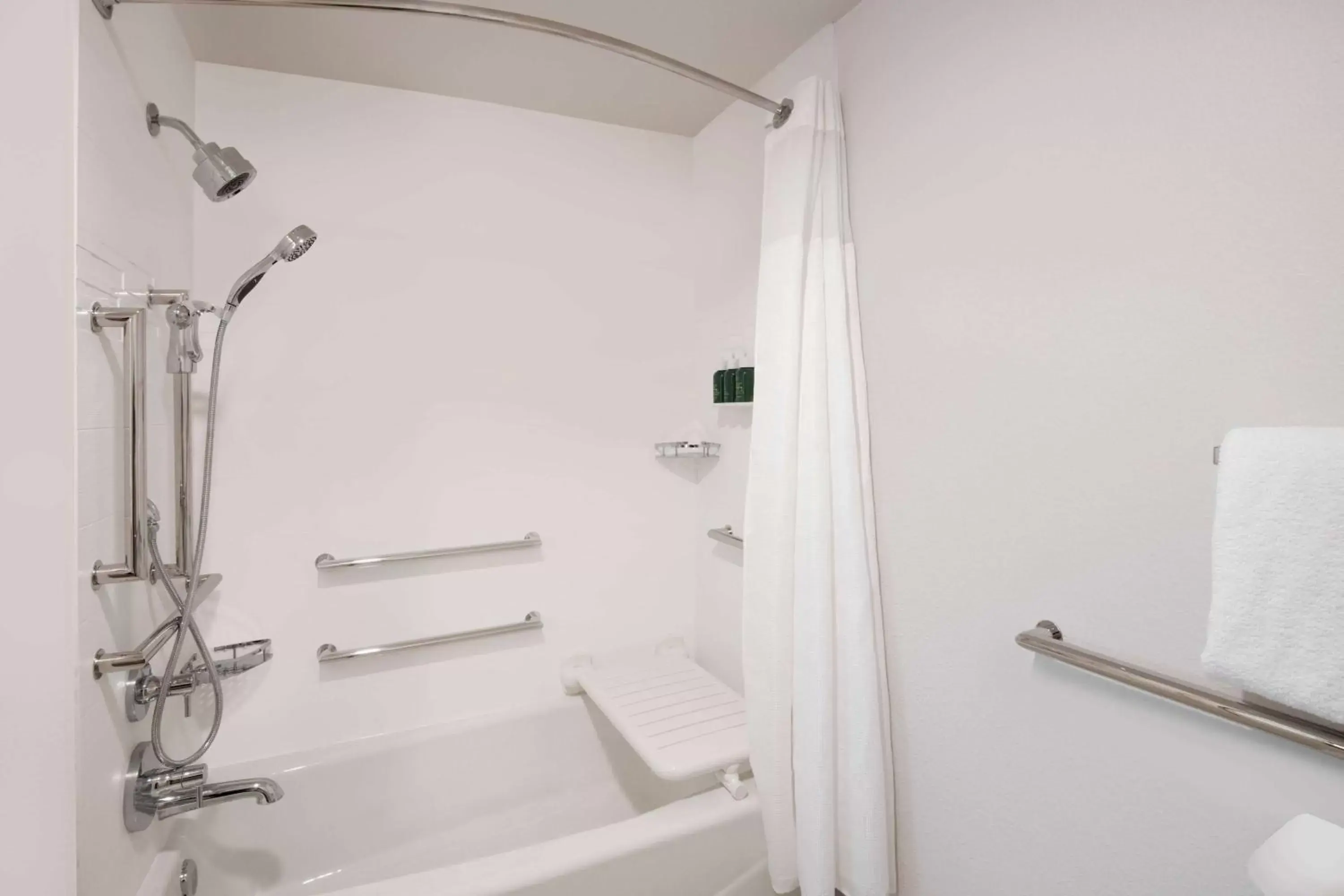 Bathroom in Sonesta ES Suites Atlanta Alpharetta North Point Mall
