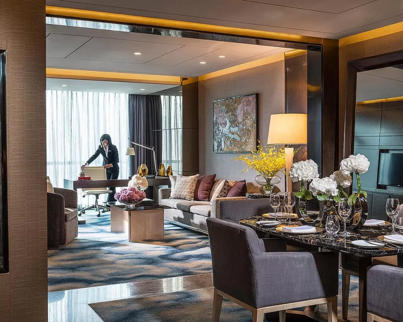 Living room in Four Seasons Hotel Shenzhen