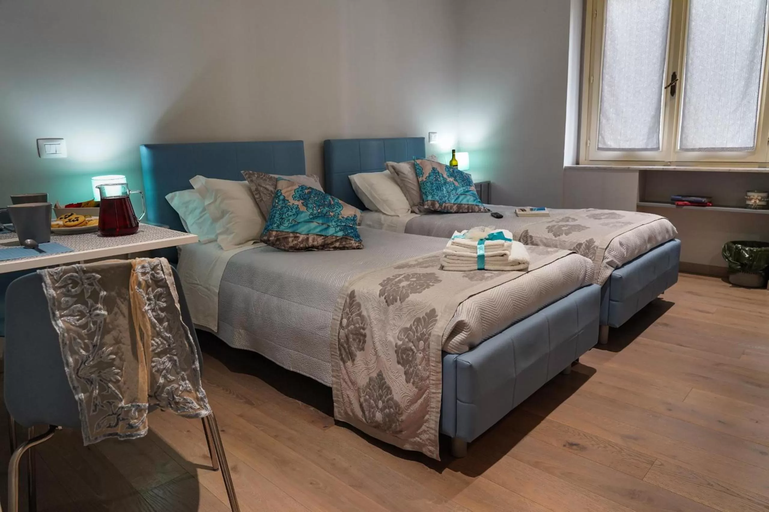 Bedroom, Bed in Villa Cantoni