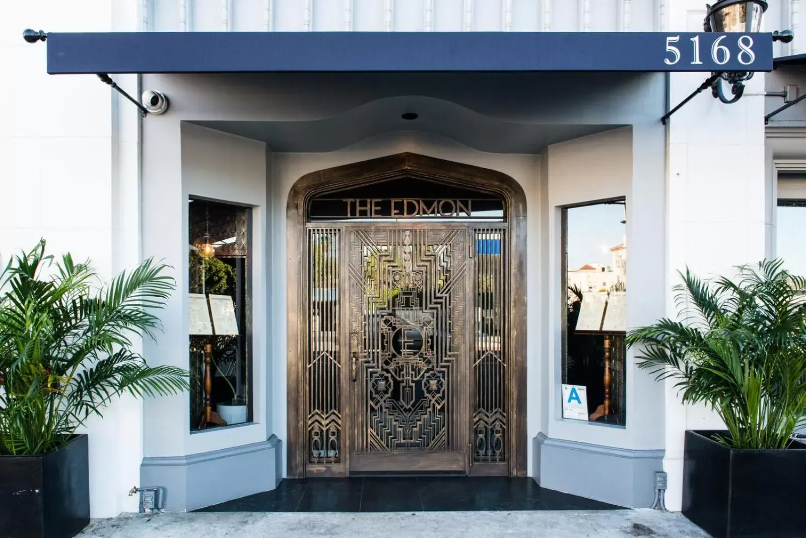 Facade/entrance in Hollywood Historic Hotel