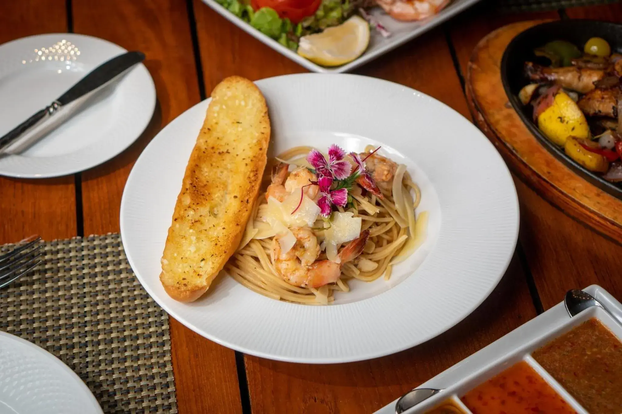 Restaurant/places to eat in InterContinental Koh Samui Resort, an IHG Hotel Restaurant/places to eat in InterContinental Koh Samui Resort, an IHG Hotel