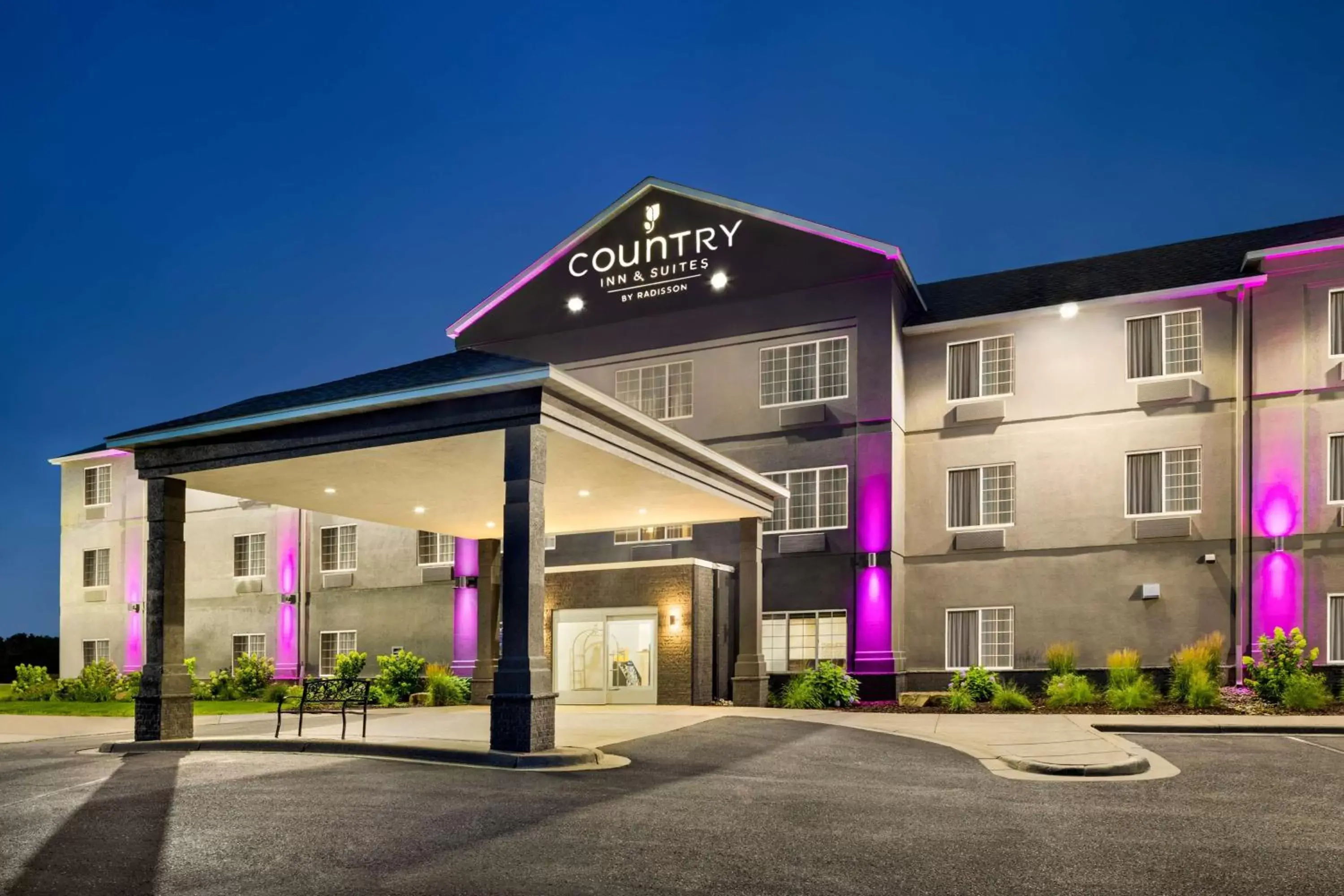 Property Building in Country Inn & Suites by Radisson, Stillwater, MN