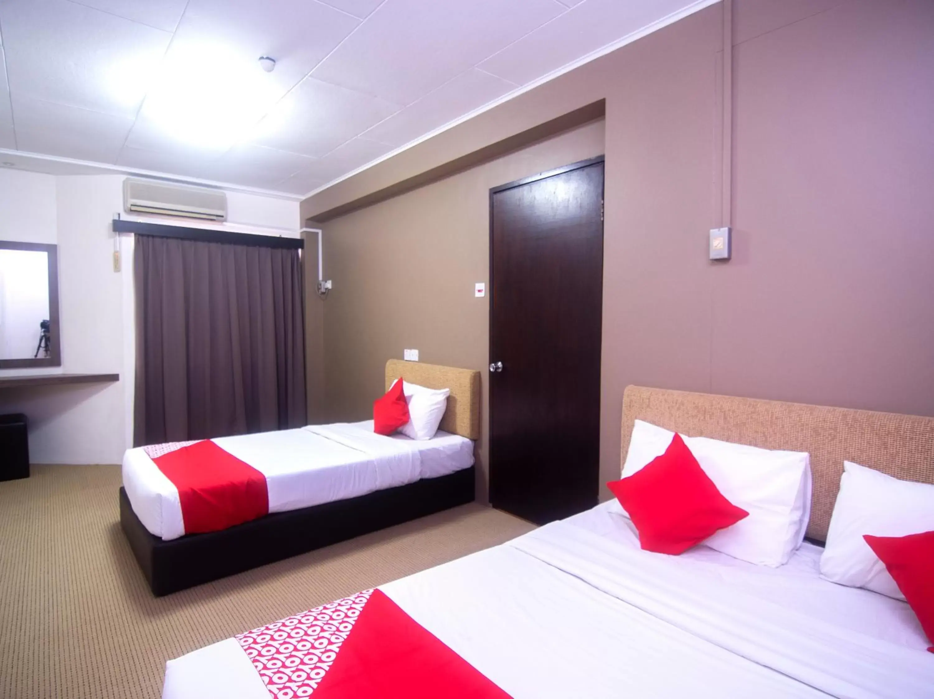 Bedroom, Bed in OYO 979 Hua Kuok Inn