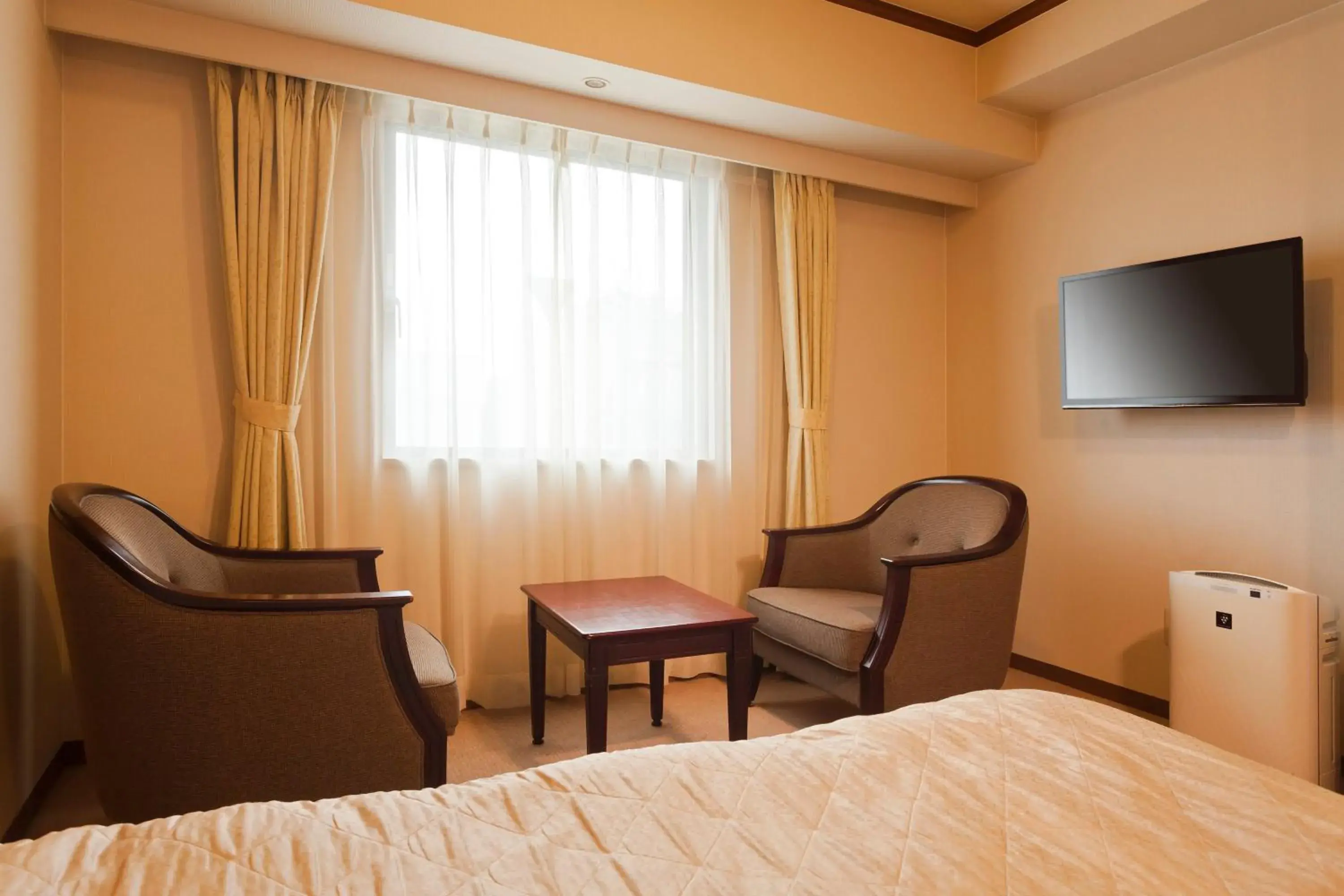 Photo of the whole room, Seating Area in Morioka Grand Hotel Annex