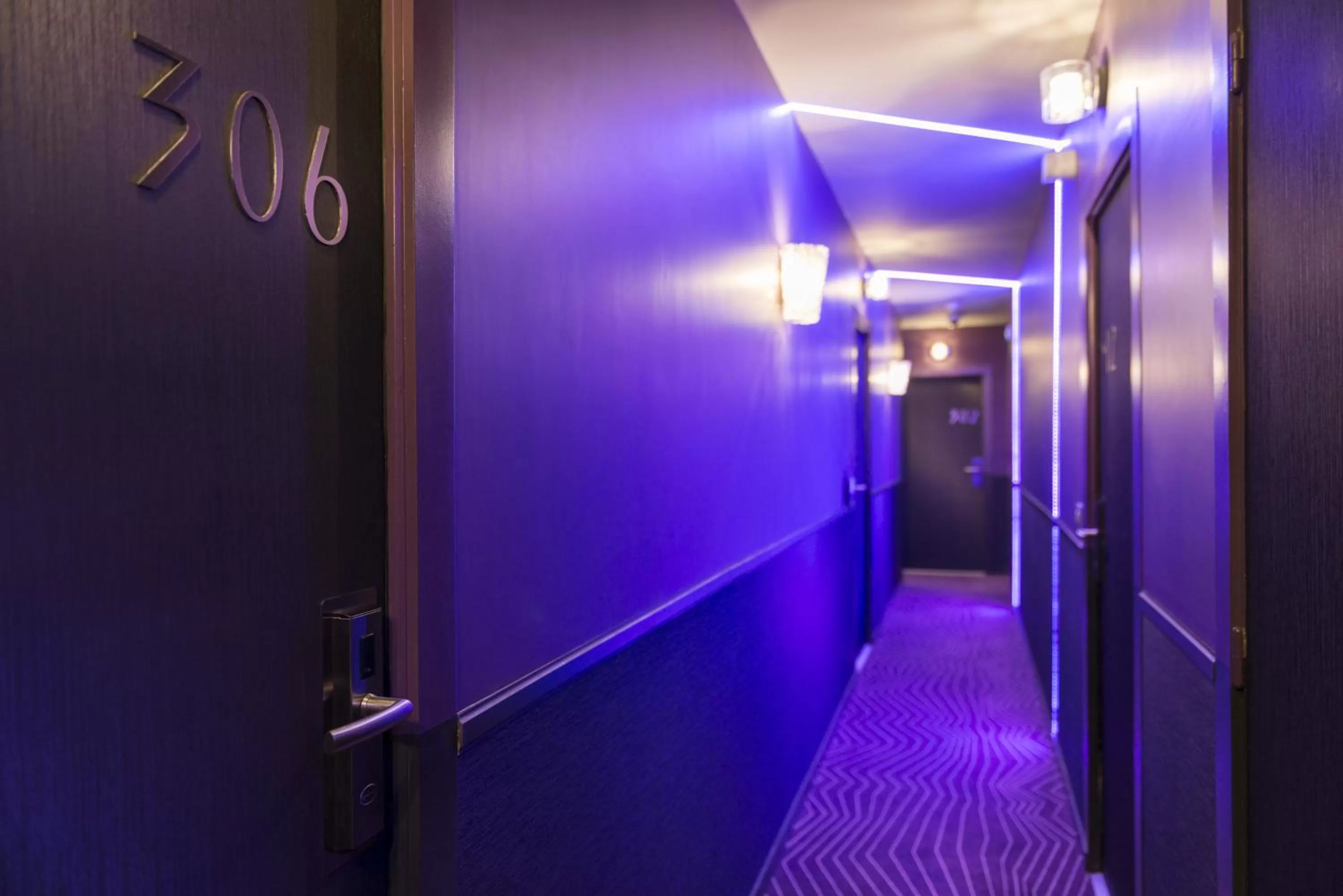 Decorative detail in Le Bon Hôtel