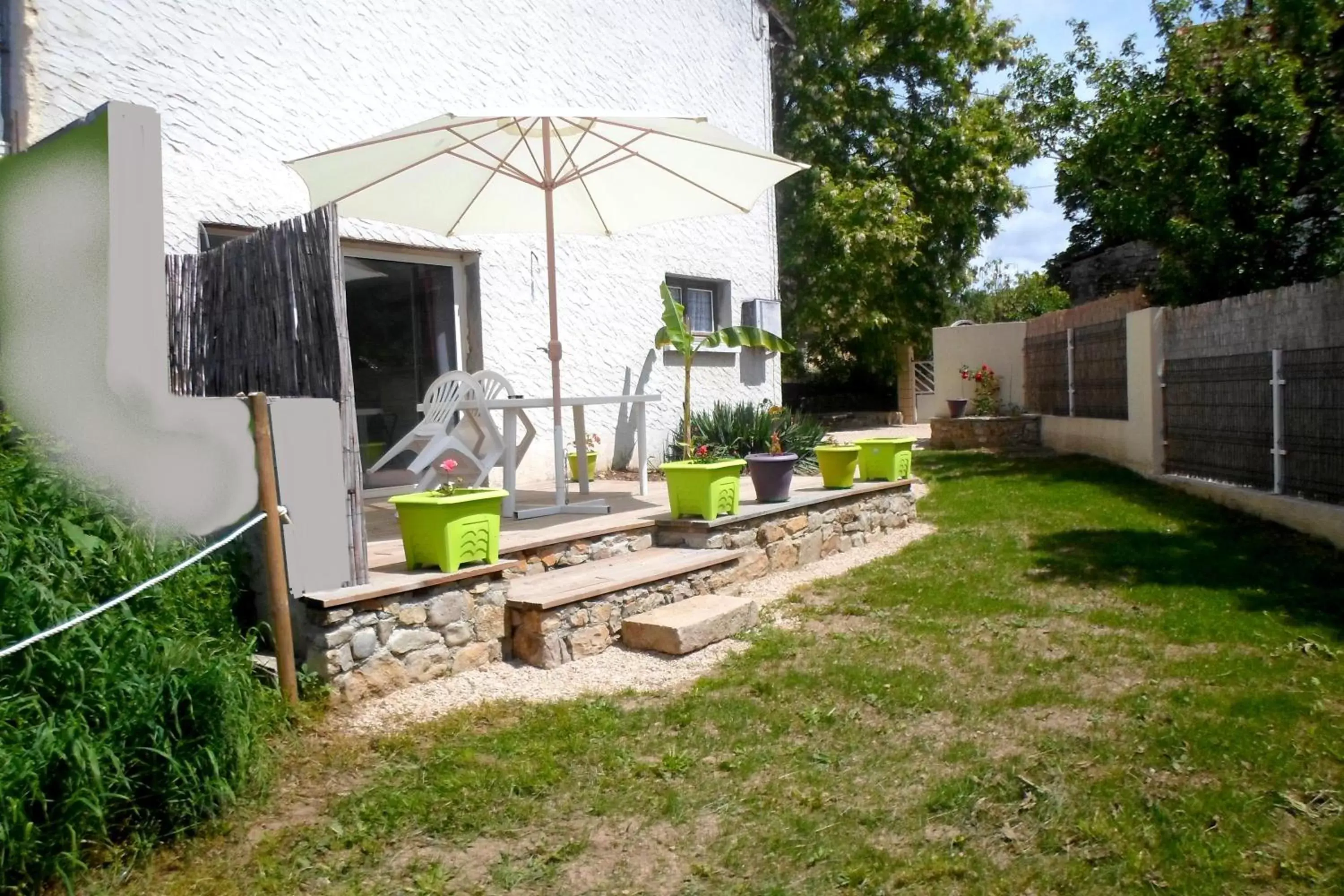 BBQ facilities in Chambres d'Hôtes Le Clos du Murier