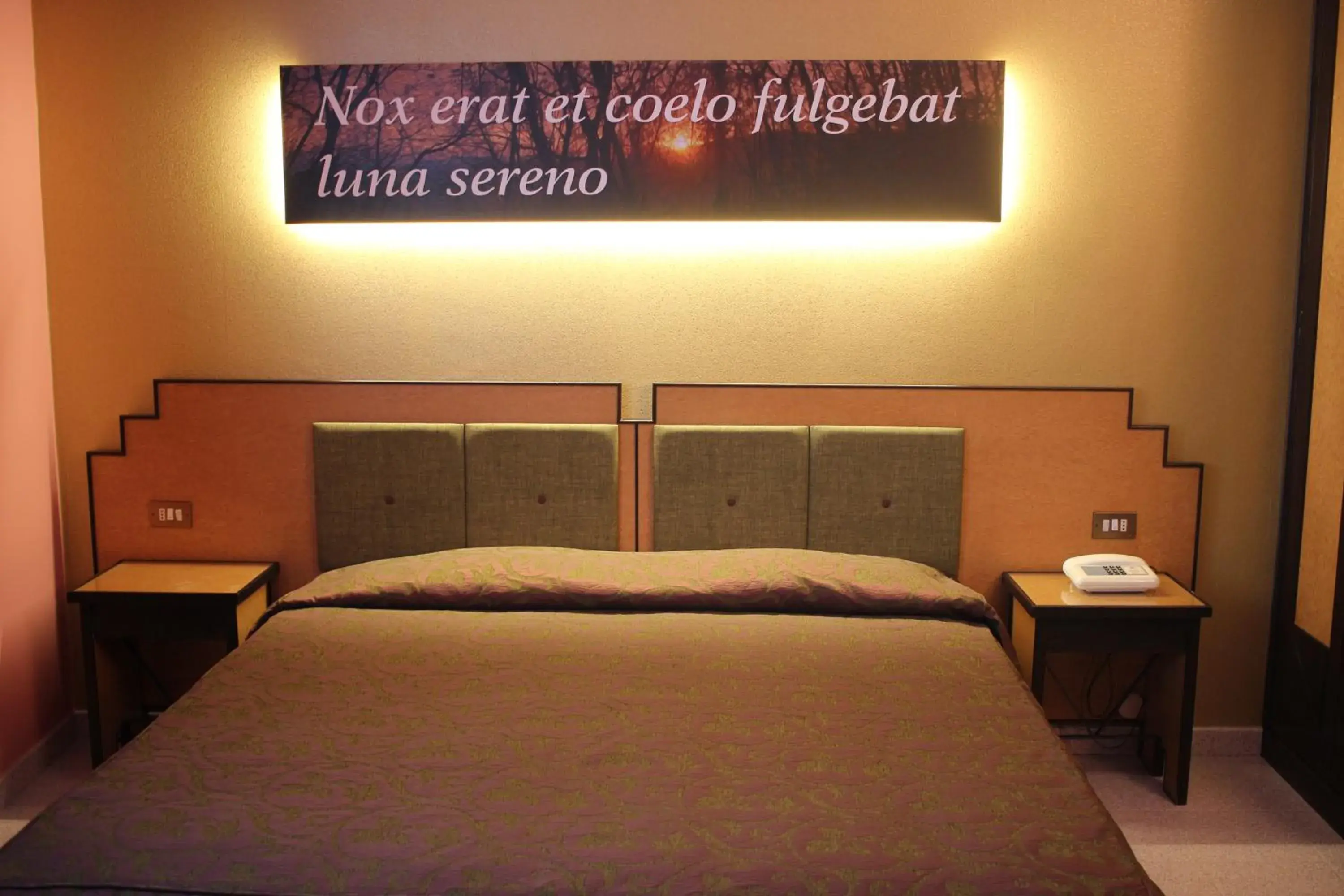 Bed in Hotel Orazio