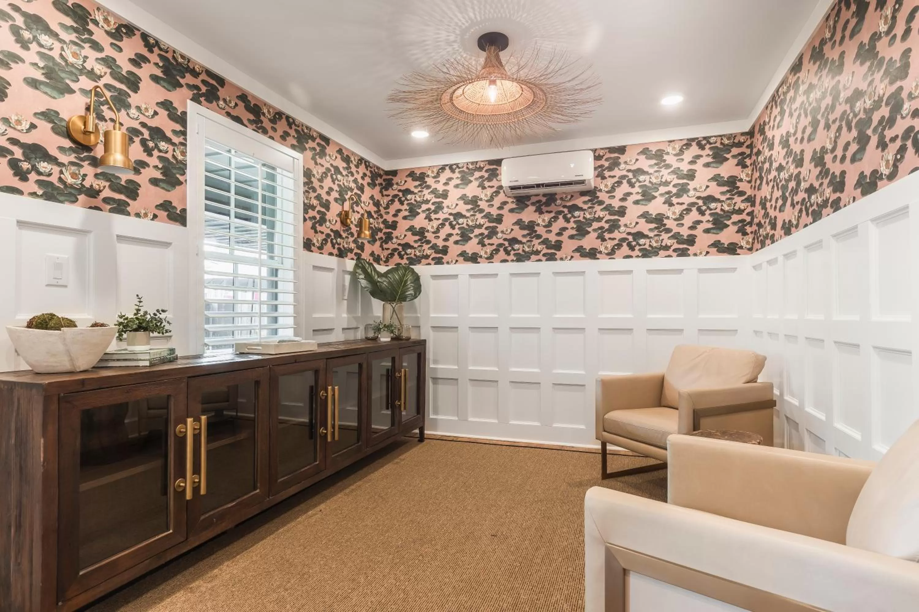 Lobby or reception in Marsh Hotel