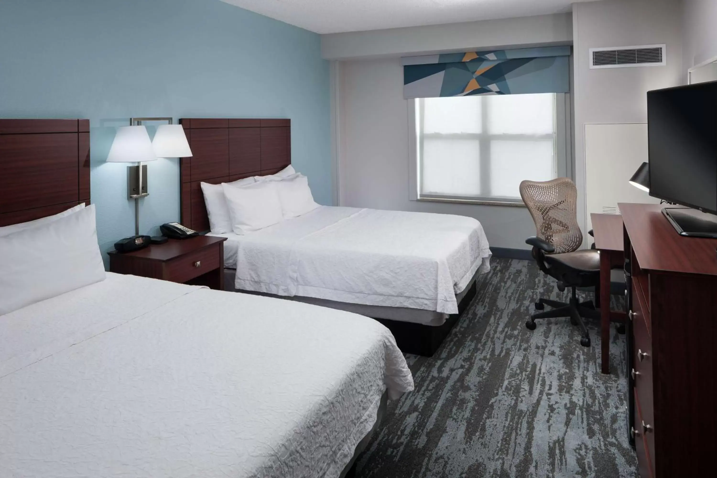 Bedroom, Bed in Hampton Inn & Suites Oklahoma City-Bricktown