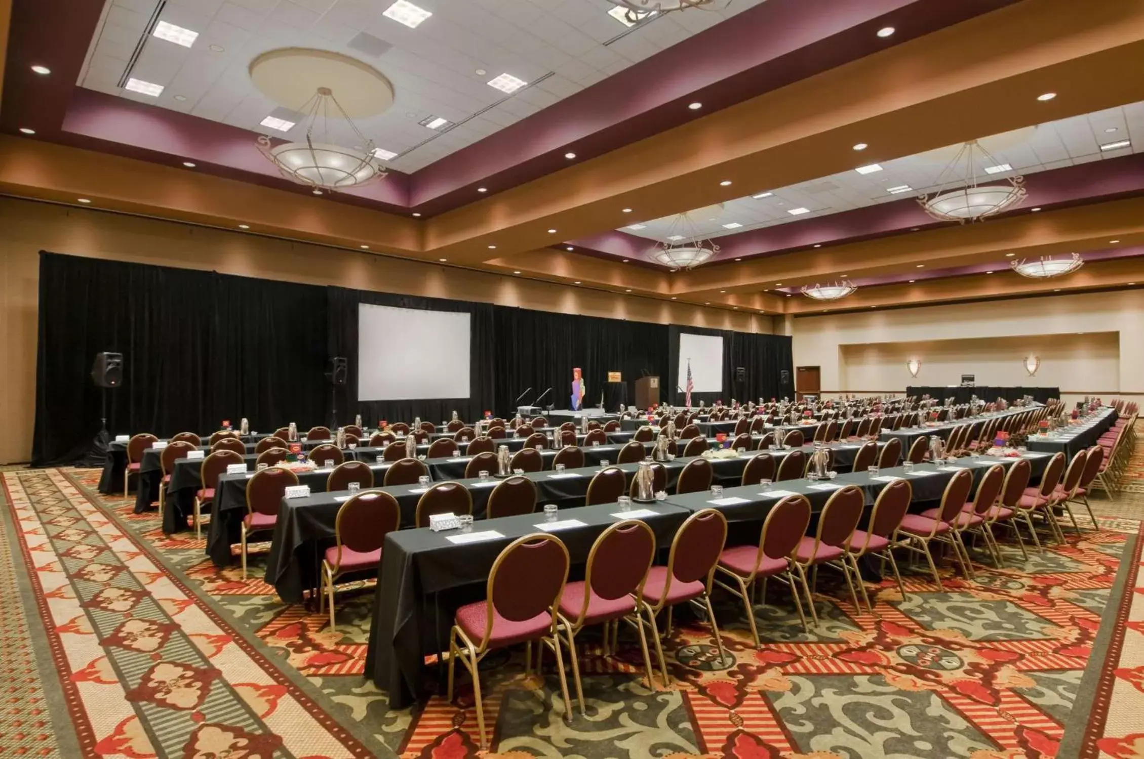 Meeting/conference room in Embassy Suites by Hilton Charlotte Concord Golf Resort & Spa