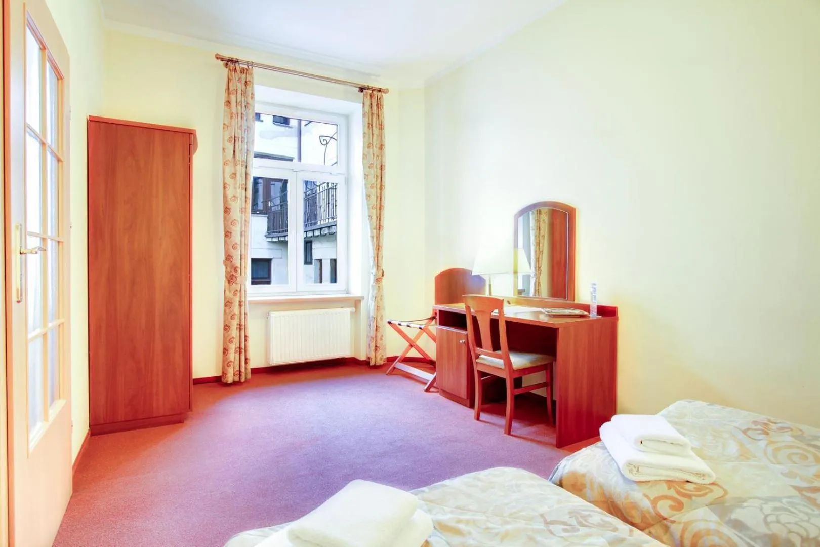 Bed in P&J Apartments Floriańska