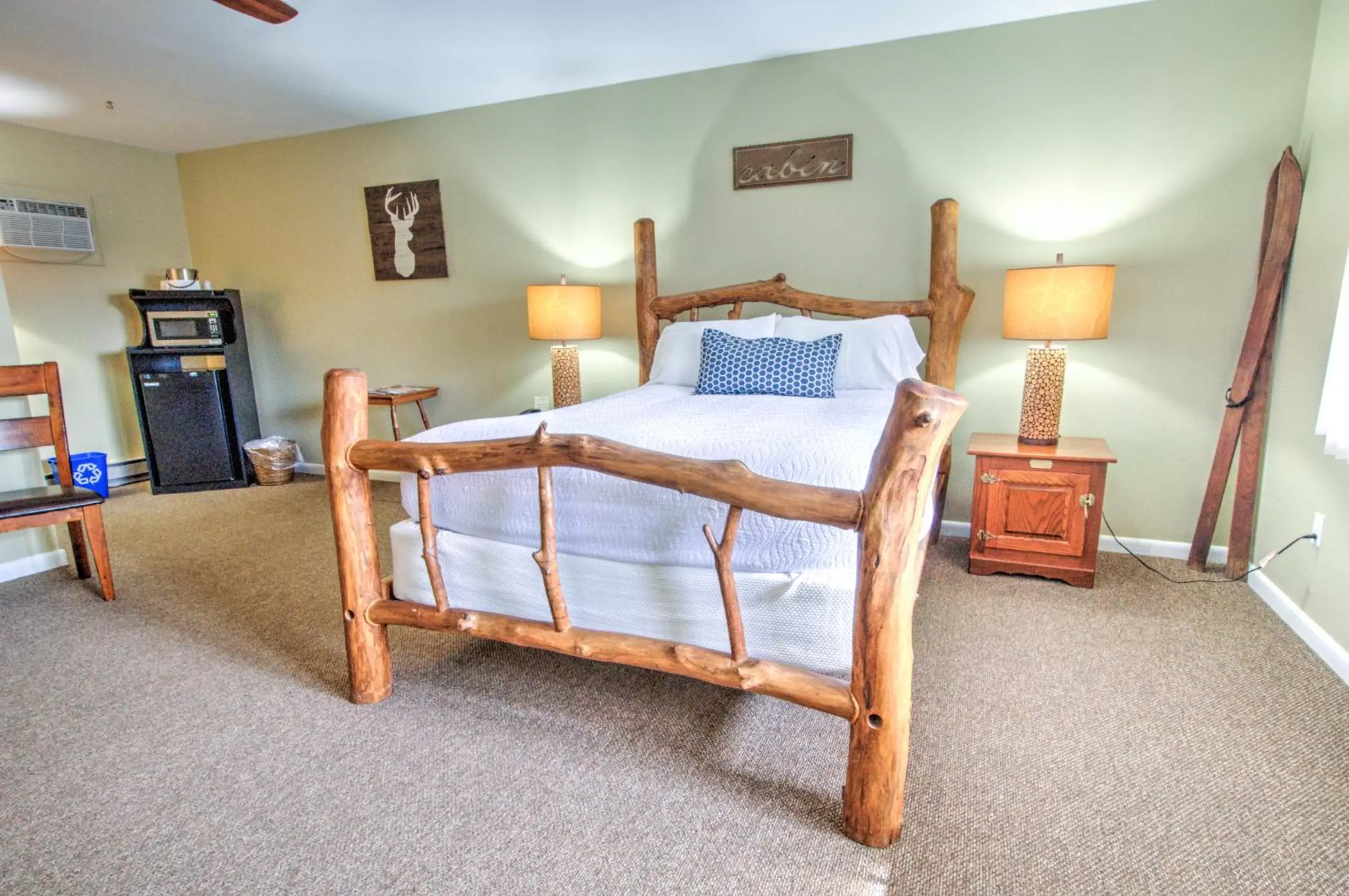 Bed in East Shore Lodging