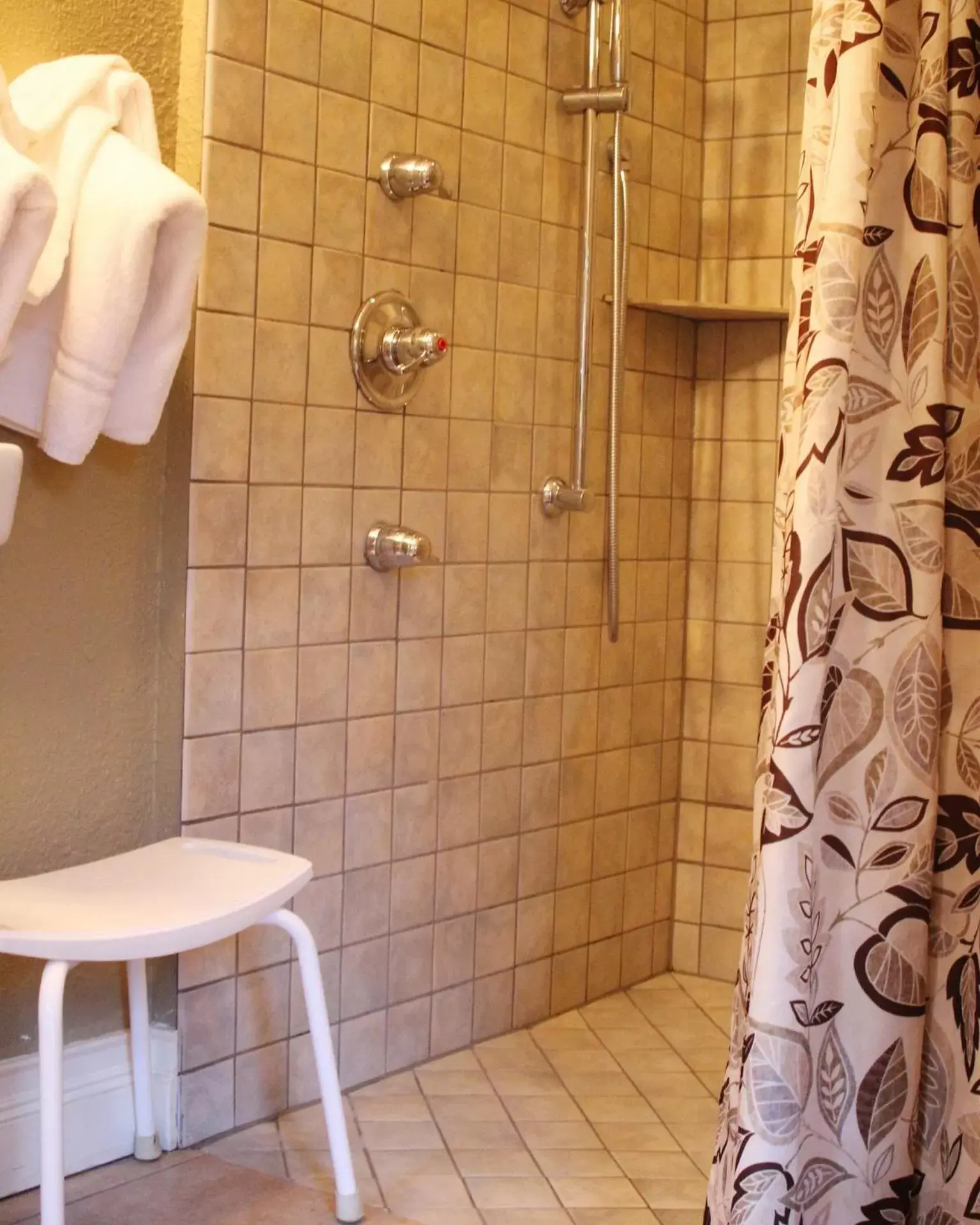 Bathroom in Laughing Heart Lodge