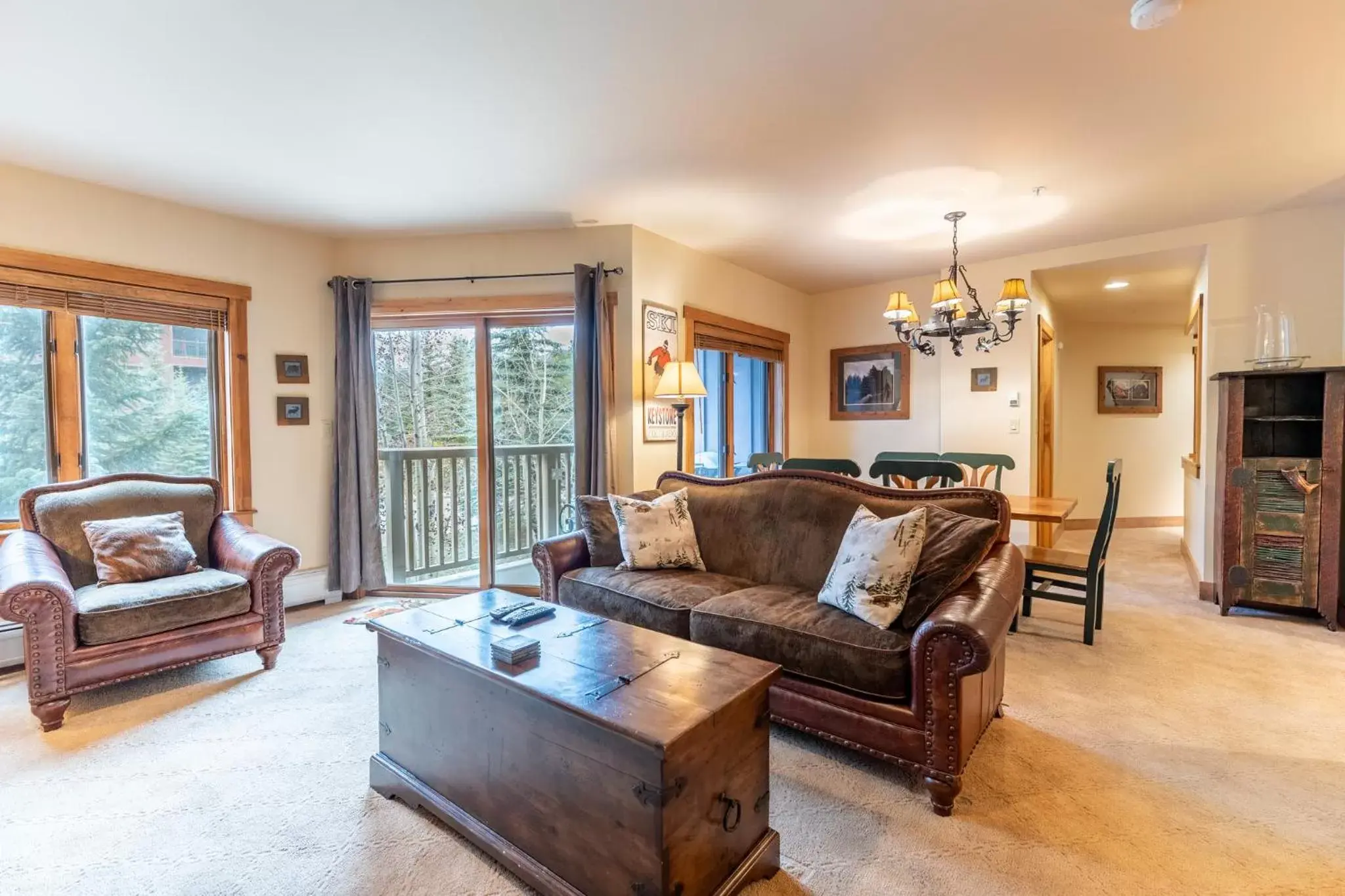 Two-Bedroom Apartment in Red Hawk Lodge by Summit County Mountain Retreats Two-Bedroom Apartment in Red Hawk Lodge by Summit County Mountain Retreats